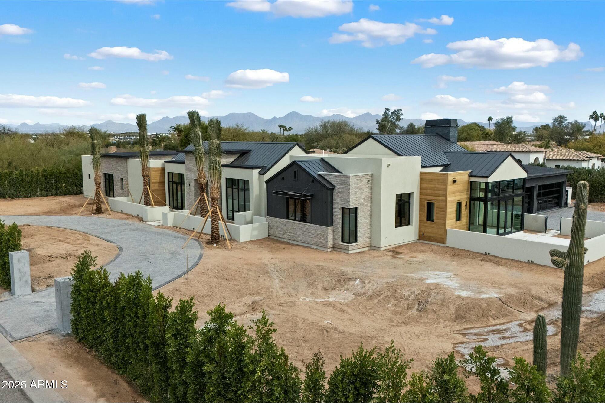 Paradise Valley - Residential