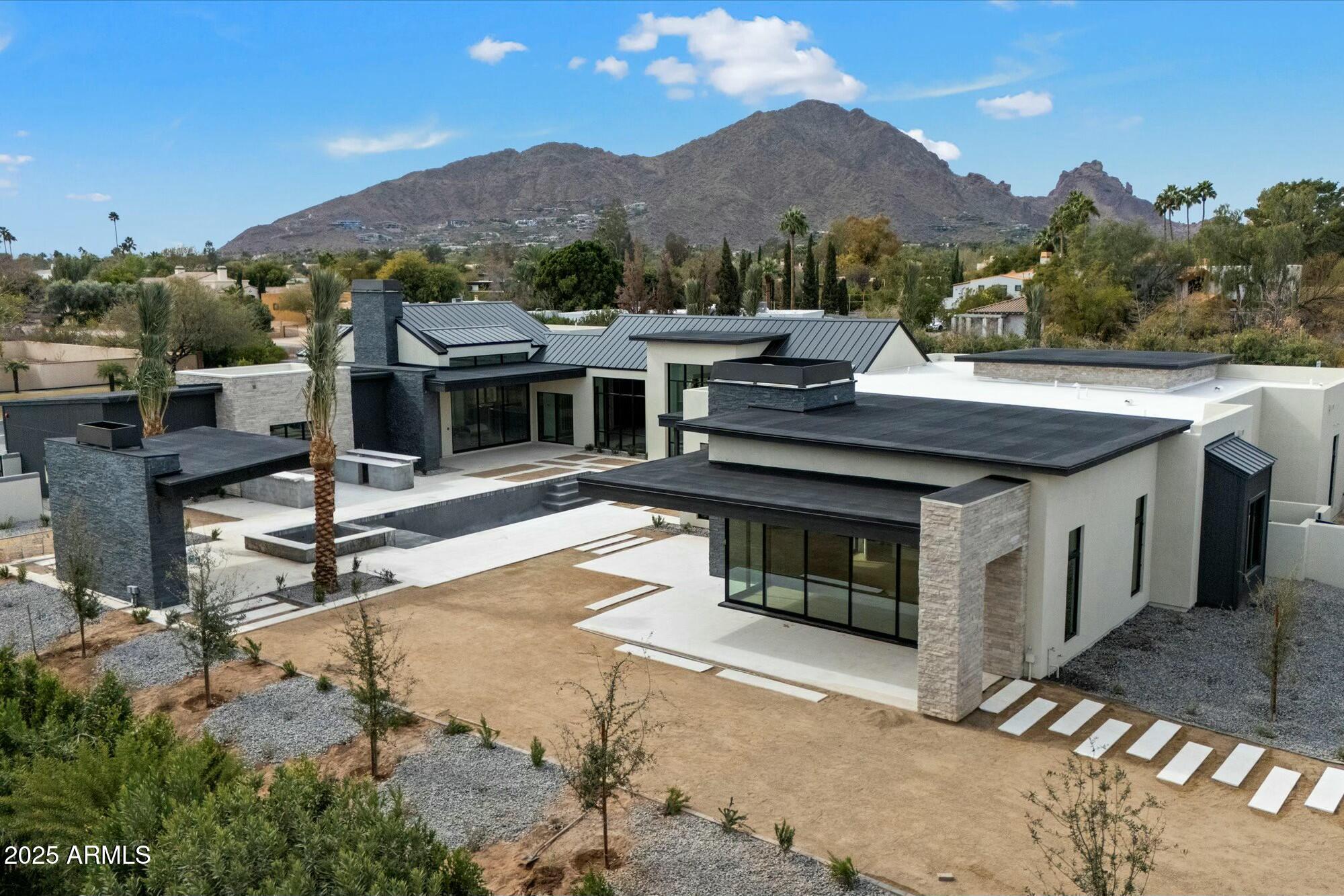 Paradise Valley - Residential