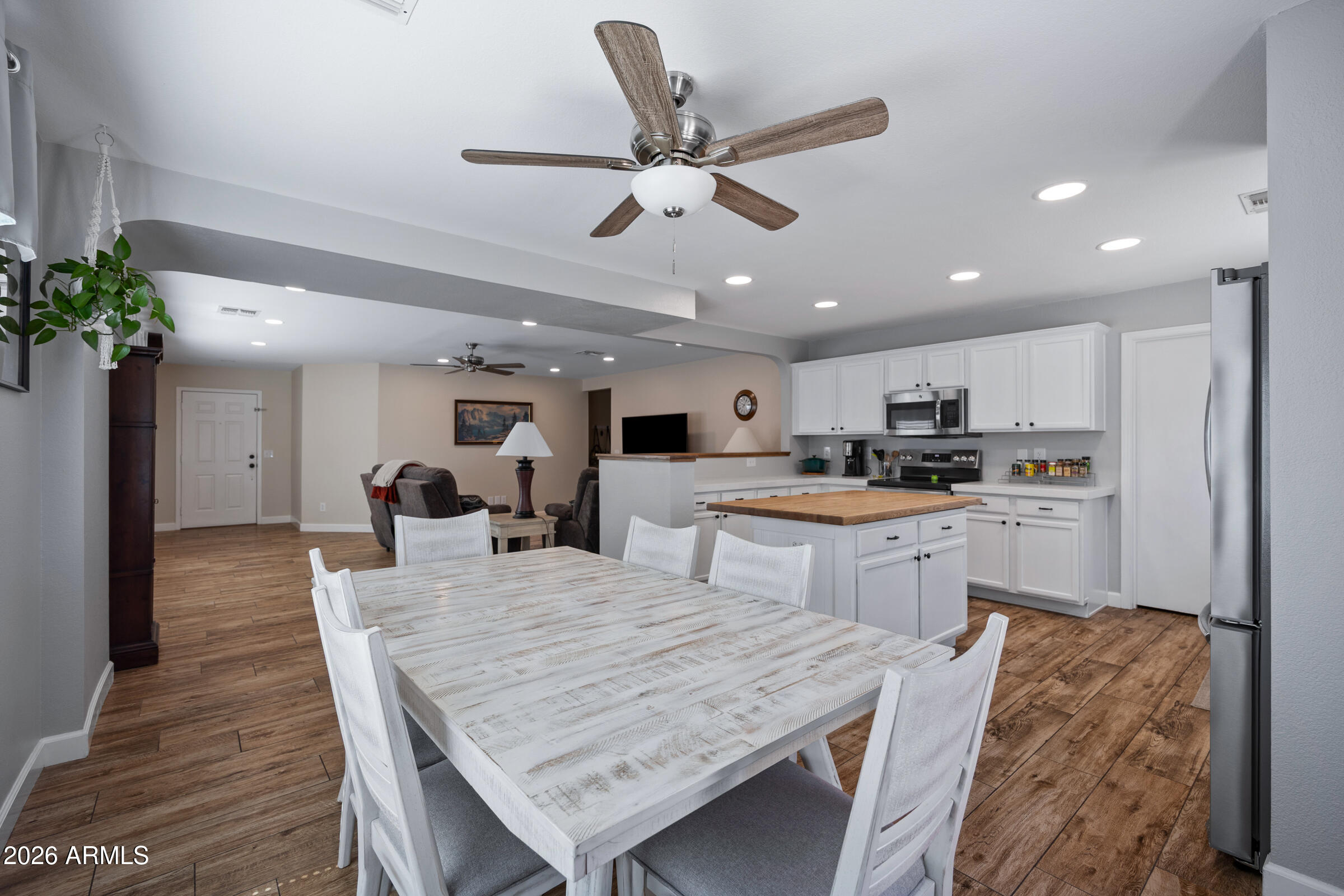 ARIZONA RENAISSANCE - Residential