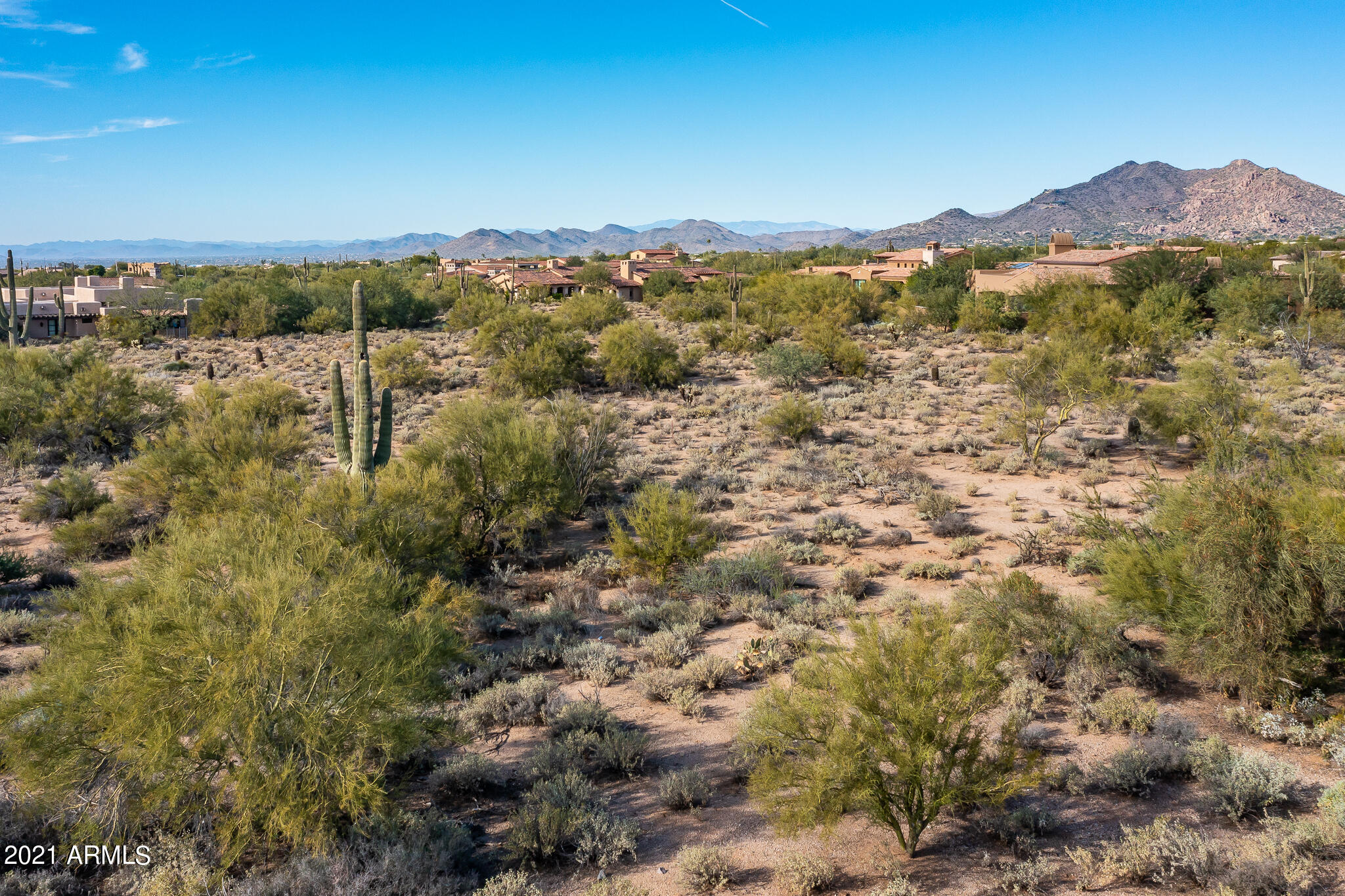 WHISPER ROCK - Residential