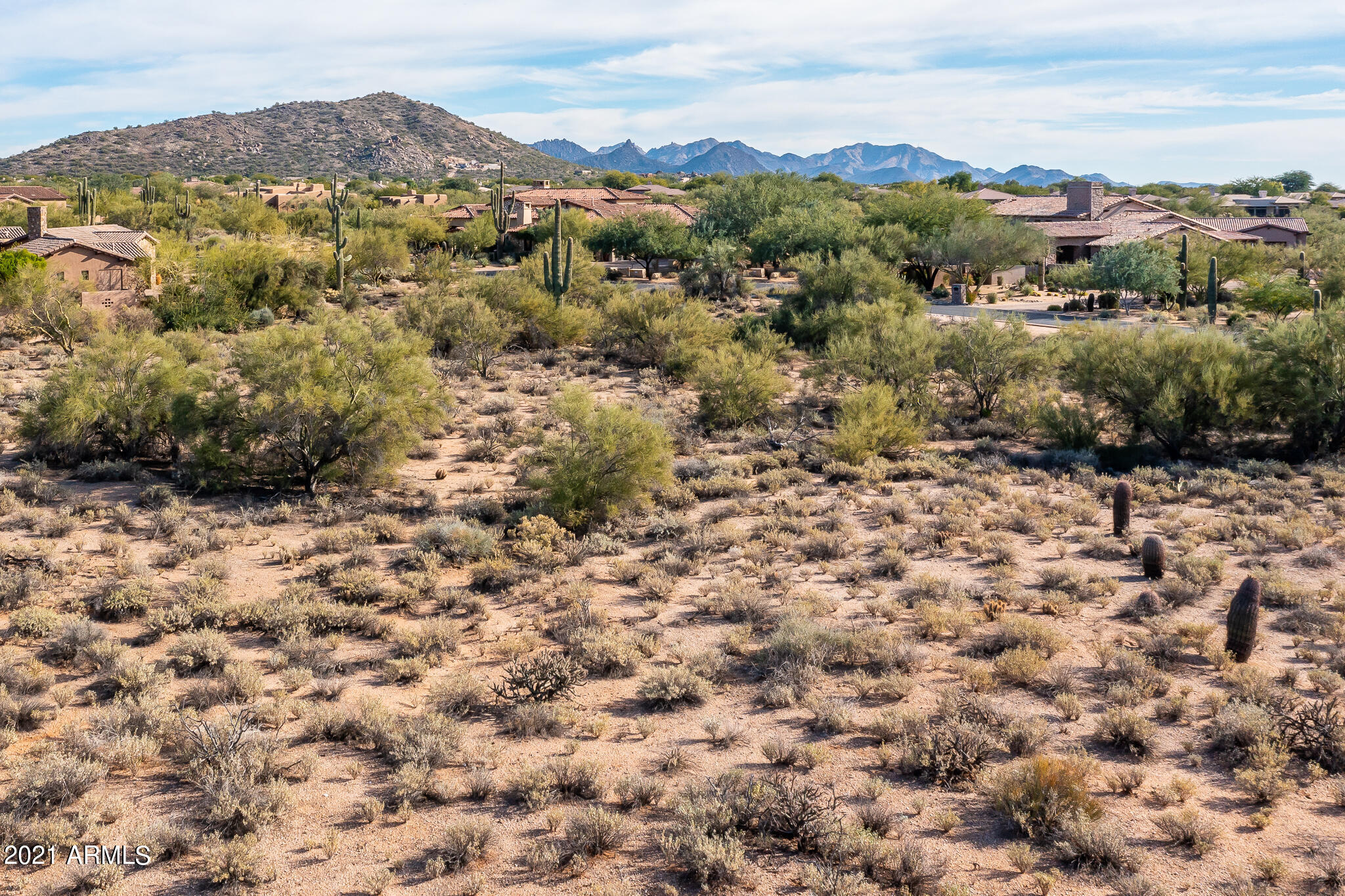 WHISPER ROCK - Residential