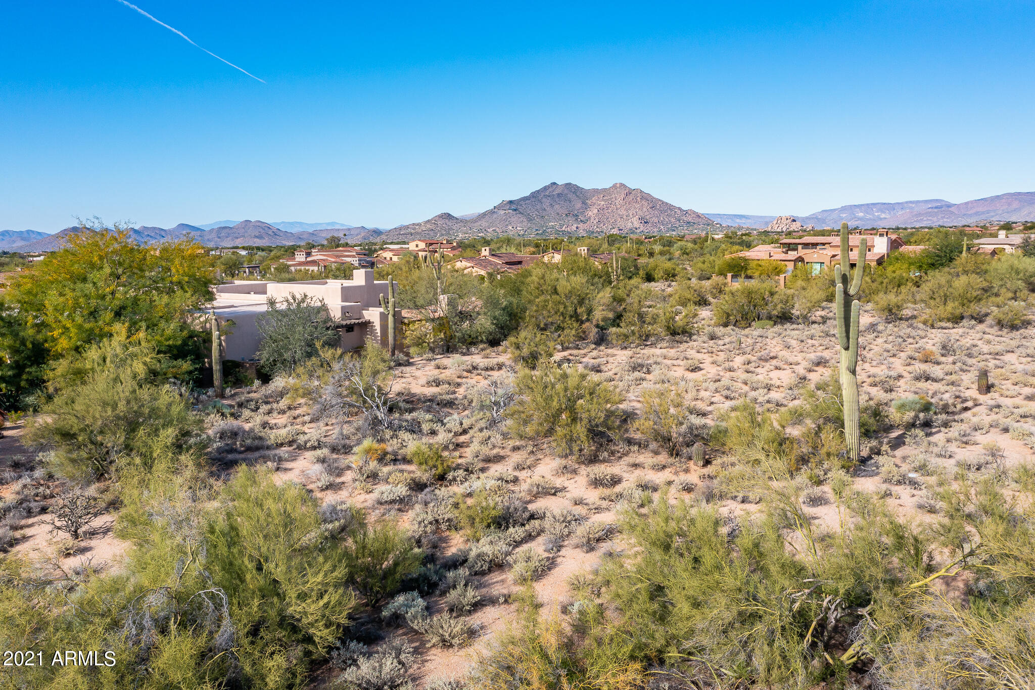 WHISPER ROCK - Residential