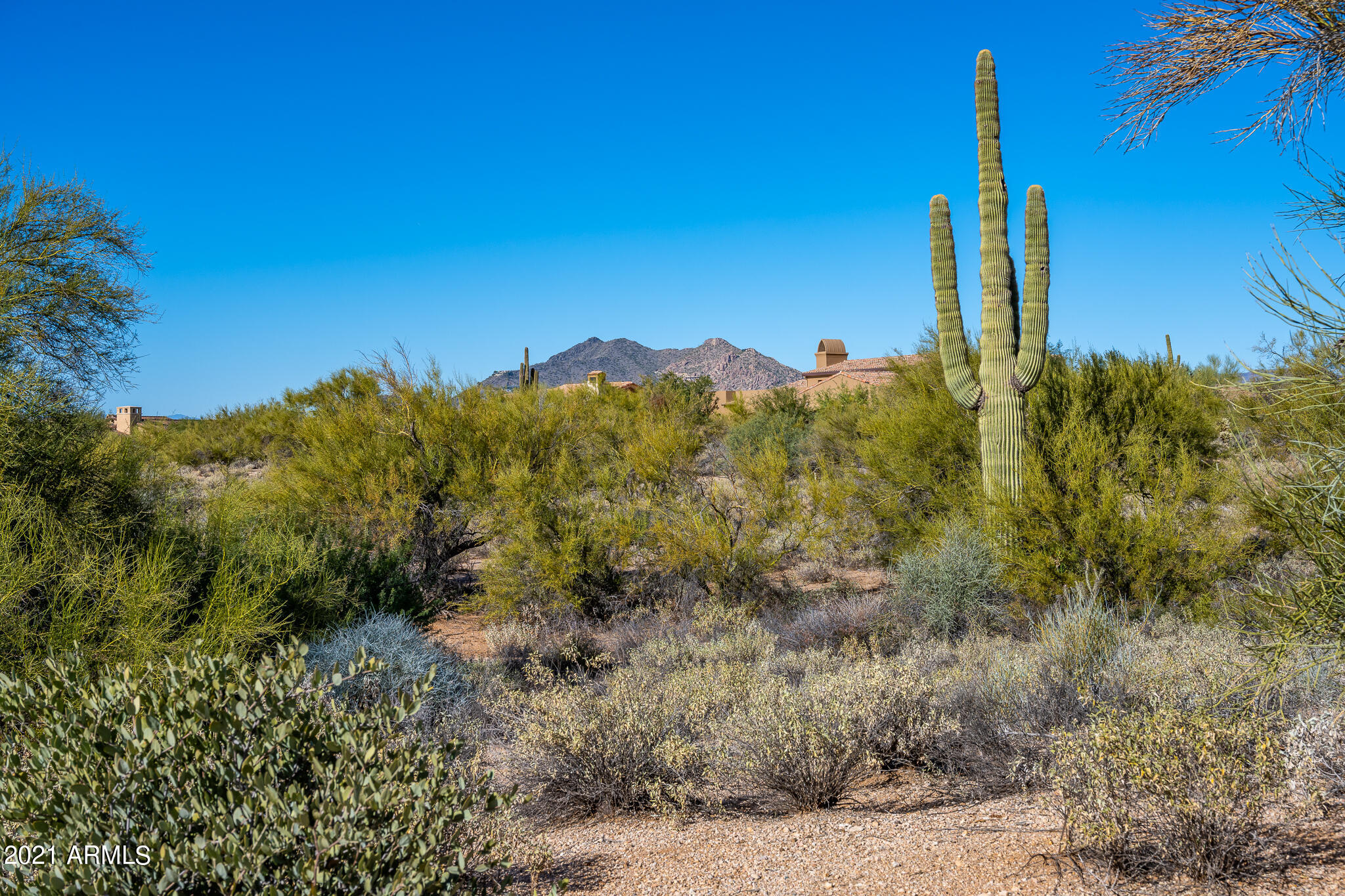 WHISPER ROCK - Residential