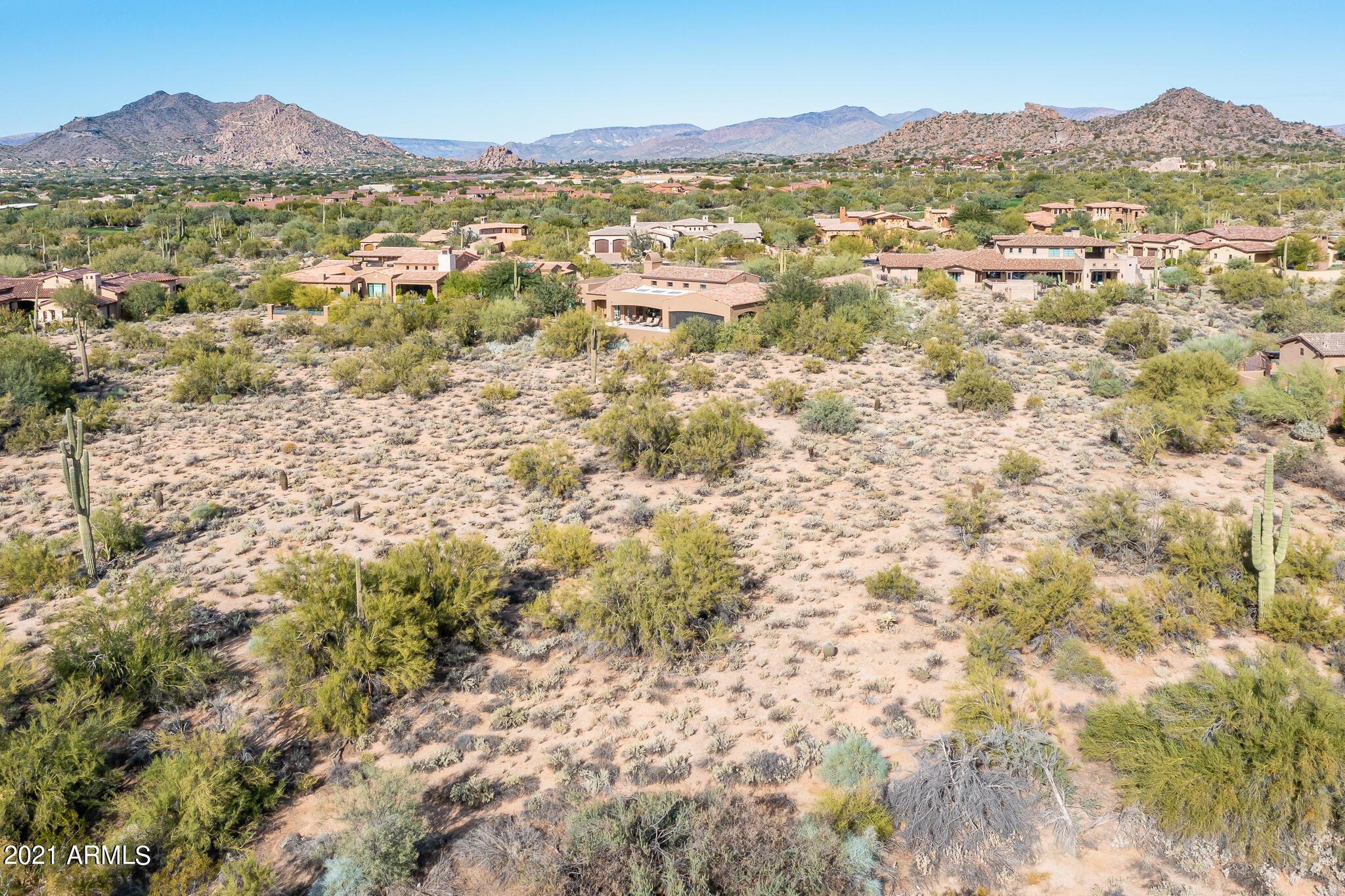 WHISPER ROCK - Residential