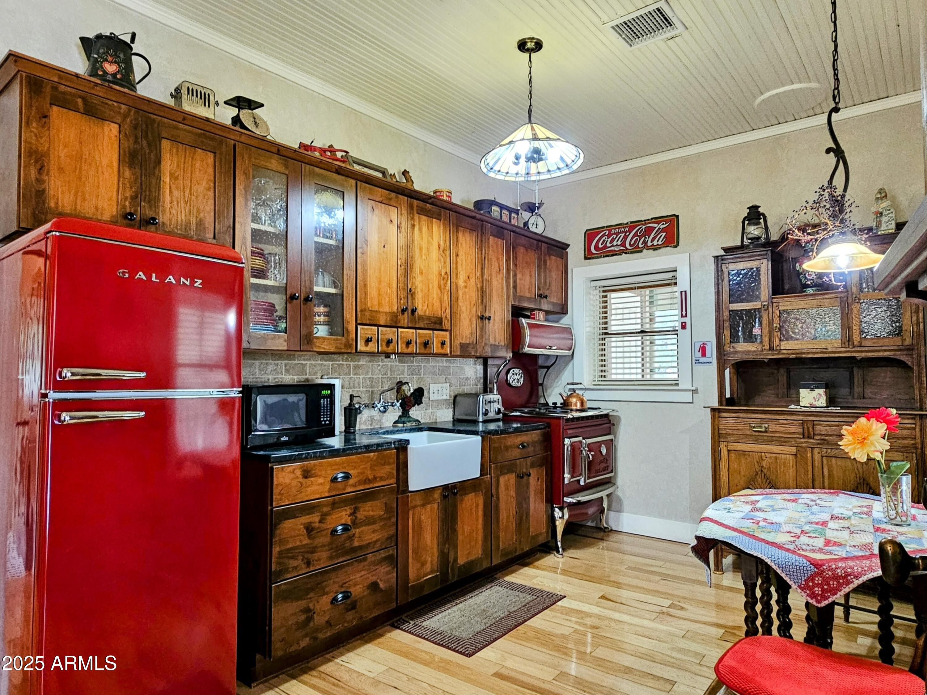 OLD BISBEE - Residential Income