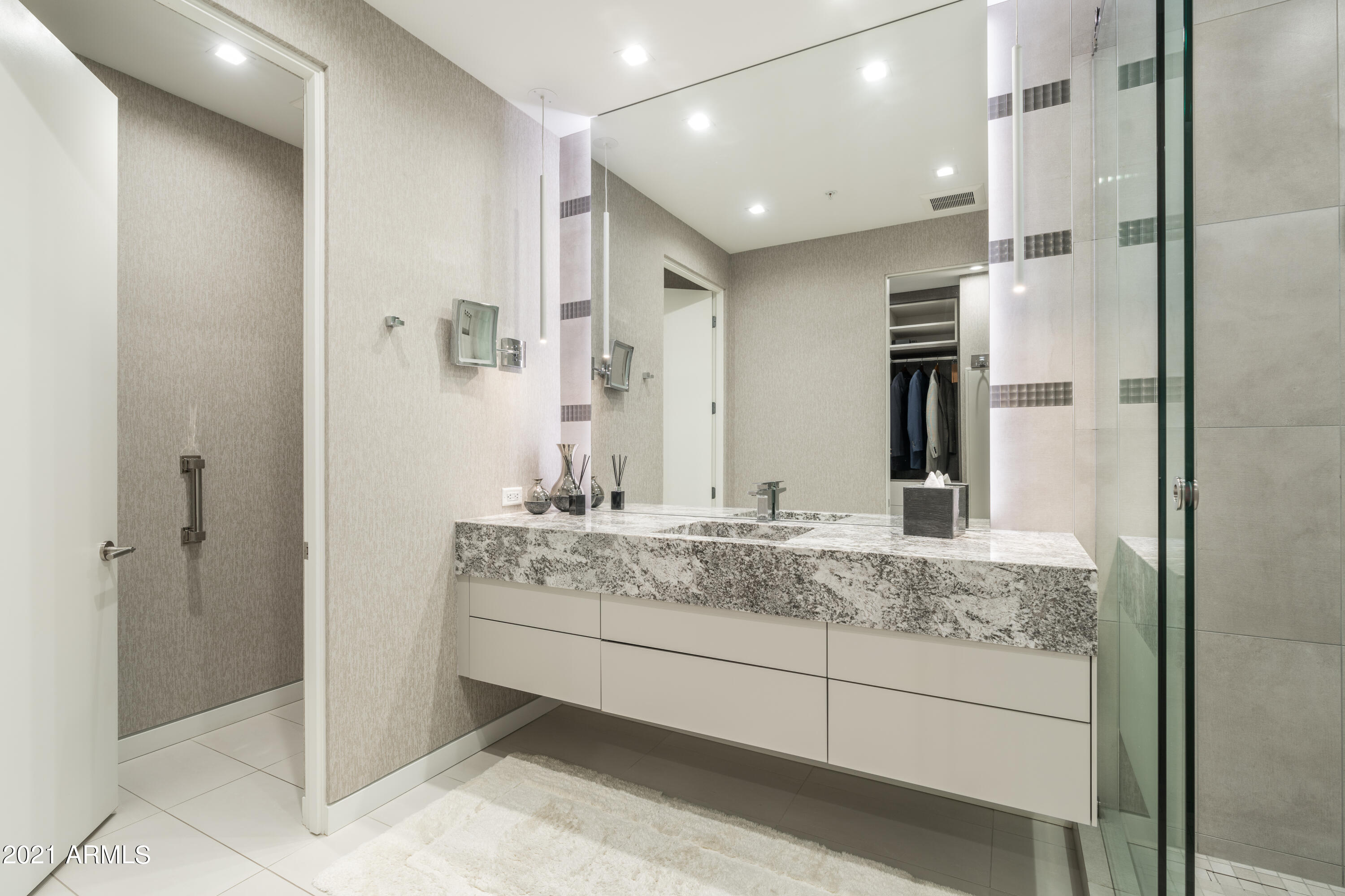 OPTIMA KIERLAND CENTER 7120 CONDOMINIUM 2ND AMD - Residential