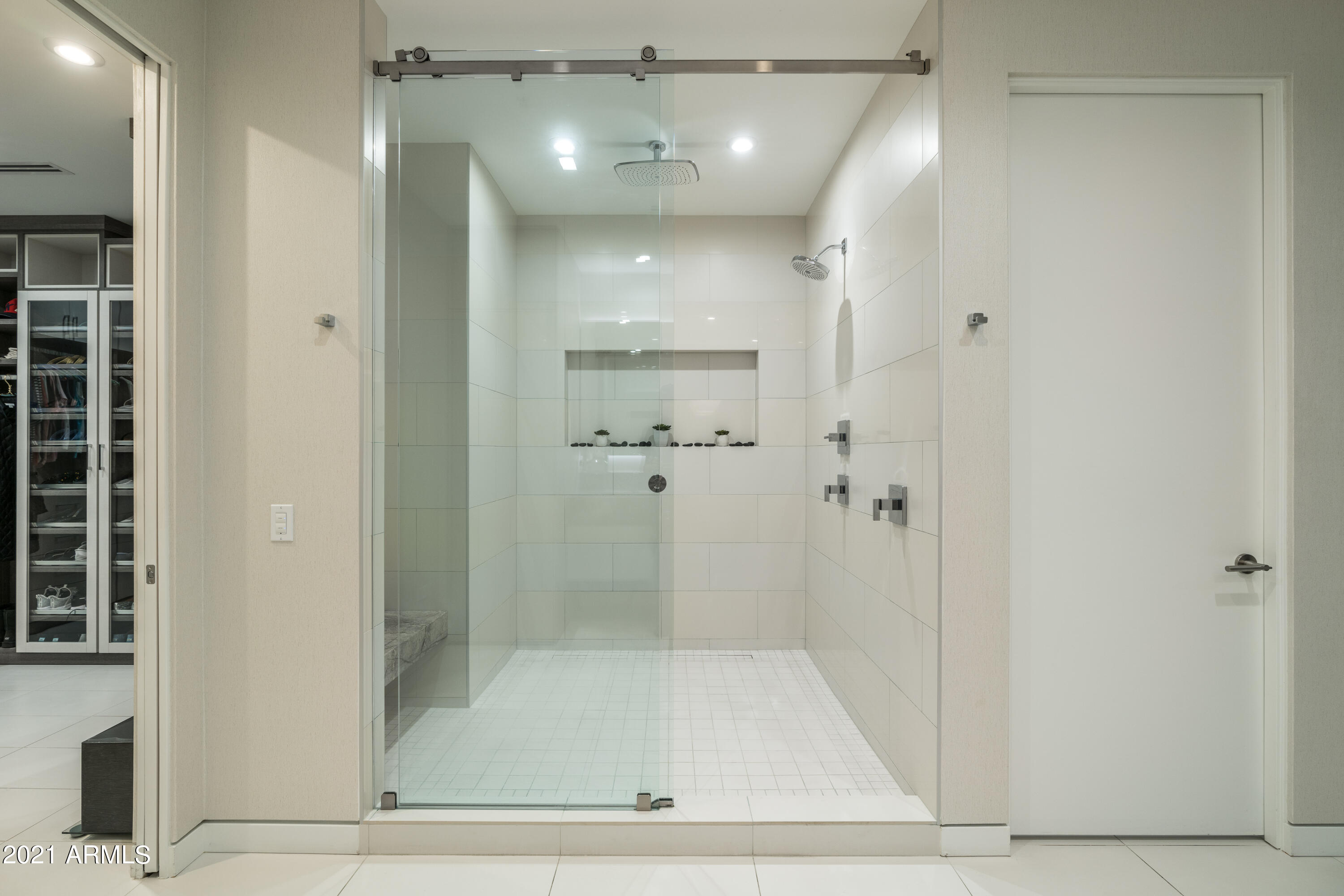 OPTIMA KIERLAND CENTER 7120 CONDOMINIUM 2ND AMD - Residential