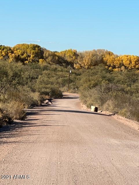 Country living at it's Finest with Gorgeous views! This 4.25 acre flat lot is near the Babocomari River. NO HOA and 1/3 Well Share. Located on a county maintained road less than 3 miles from SR 82 & less than 1 mile off pavement. Bring your manufactured home or build your dream home on this quiet, peaceful flat parcel of land!