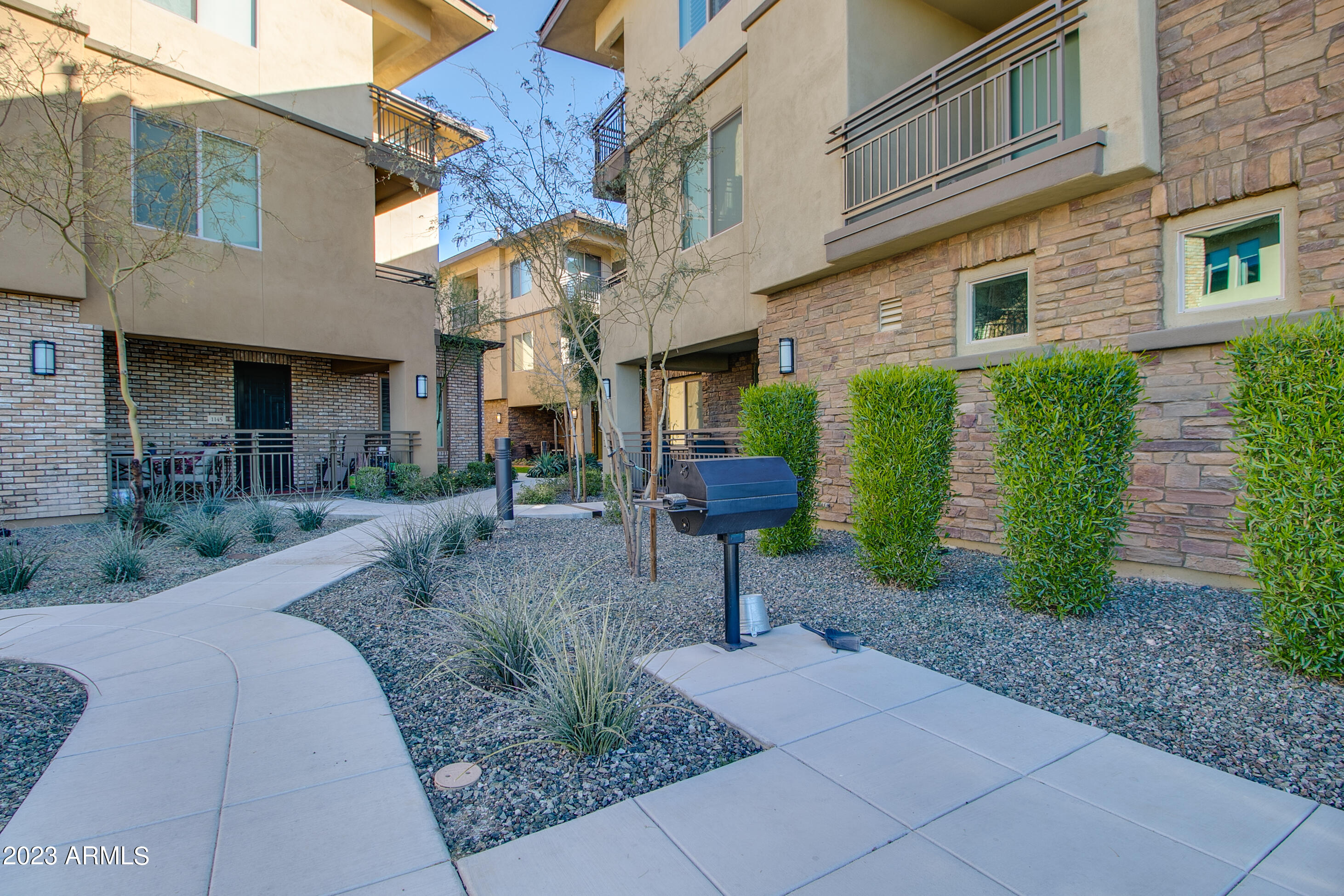 MONTEREY RIDGE CONDOMINIUM AMD - Residential