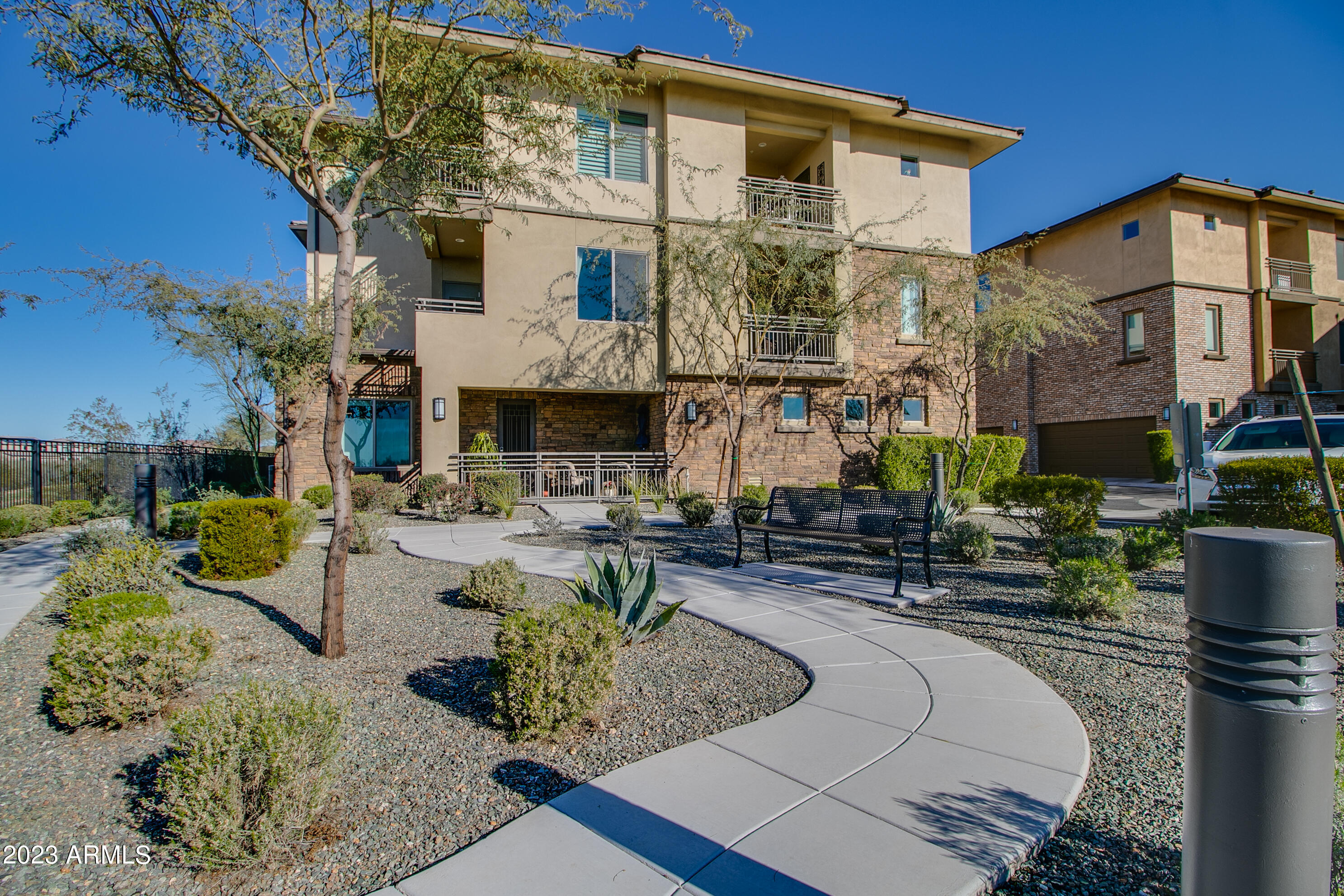 MONTEREY RIDGE CONDOMINIUM AMD - Residential