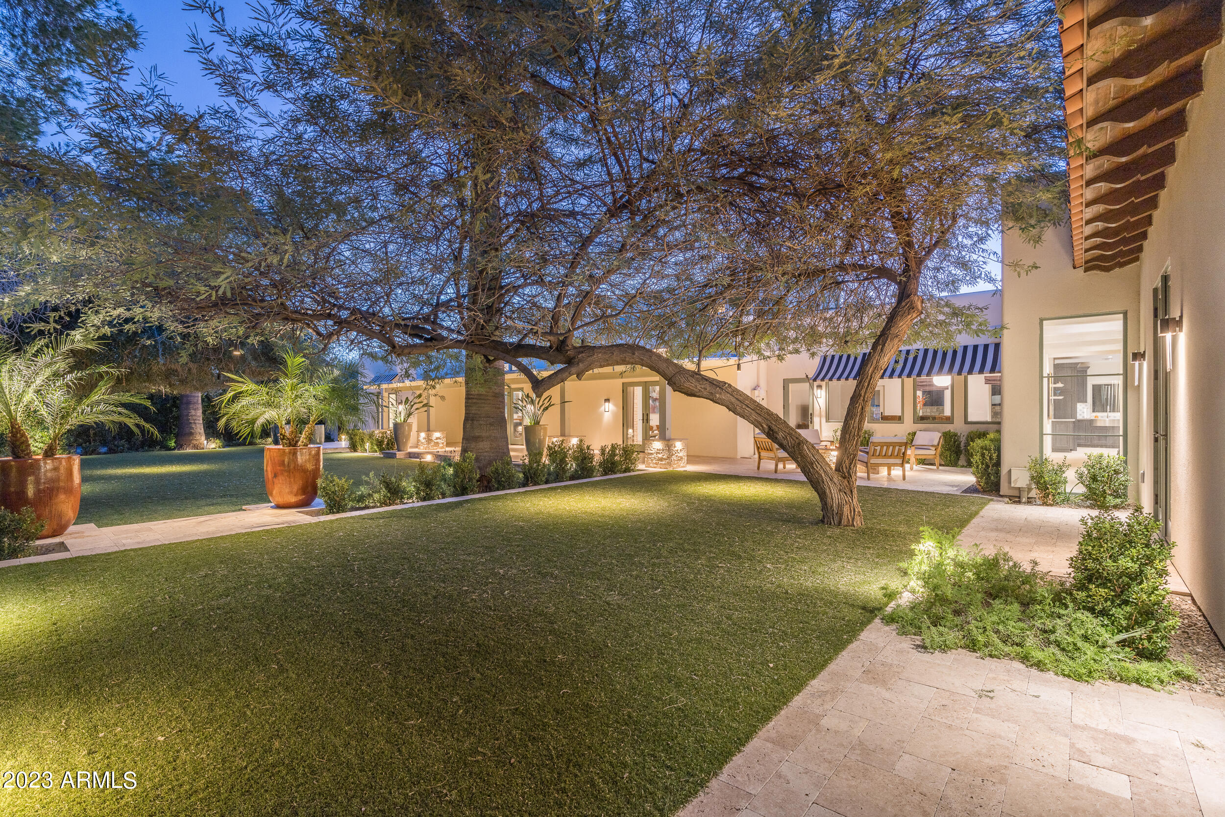STONEVIEW - Residential