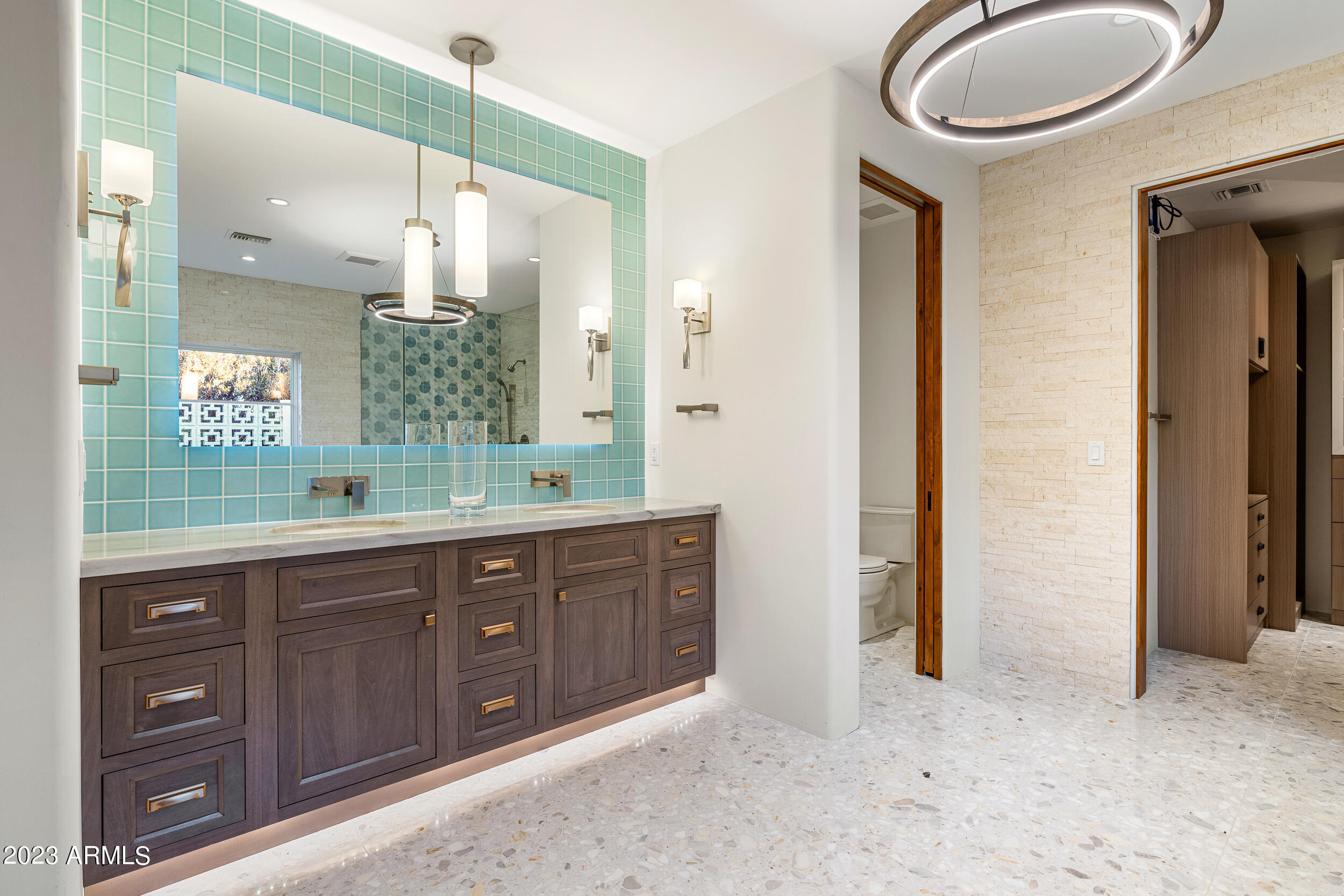 STONEVIEW - Residential