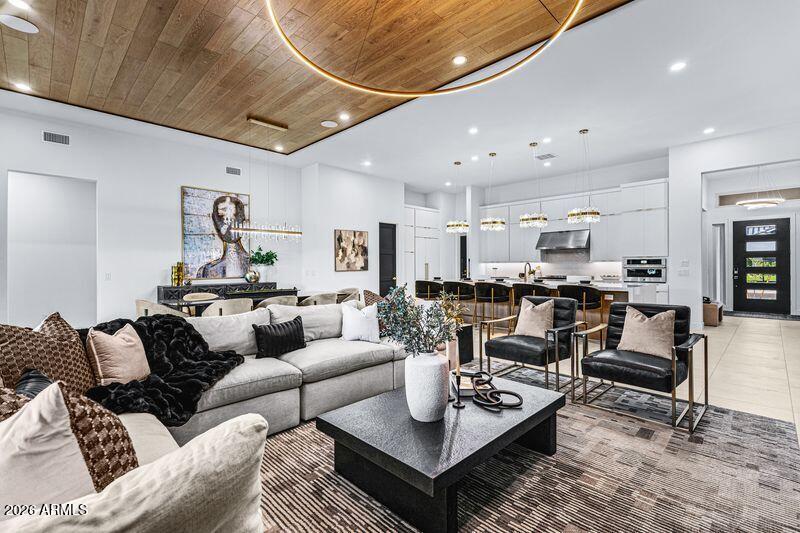 BRIDLE RANCH - Residential