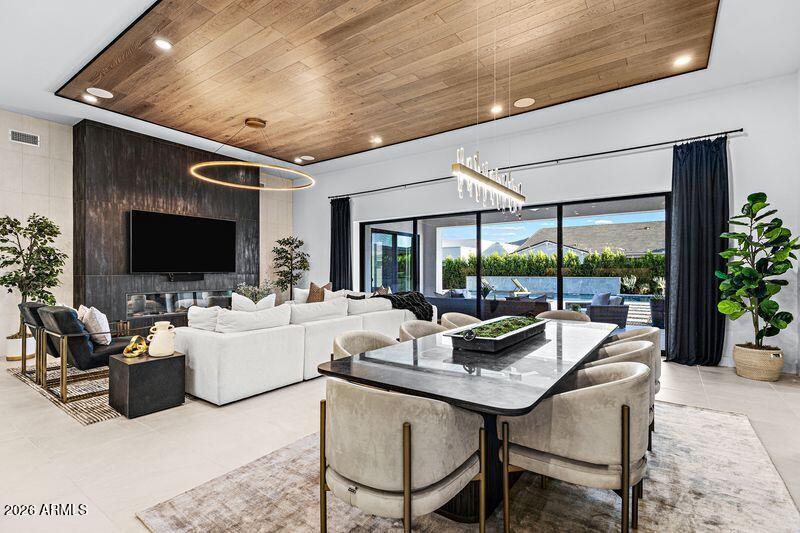BRIDLE RANCH - Residential