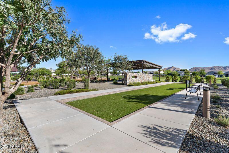 BRIDLE RANCH - Residential