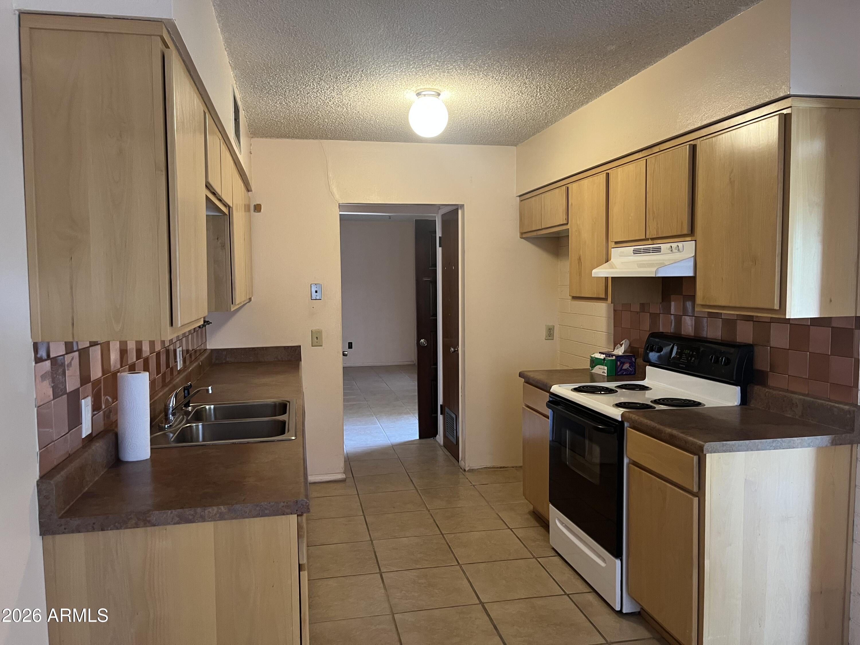DOUGLAS TERRACE - Residential