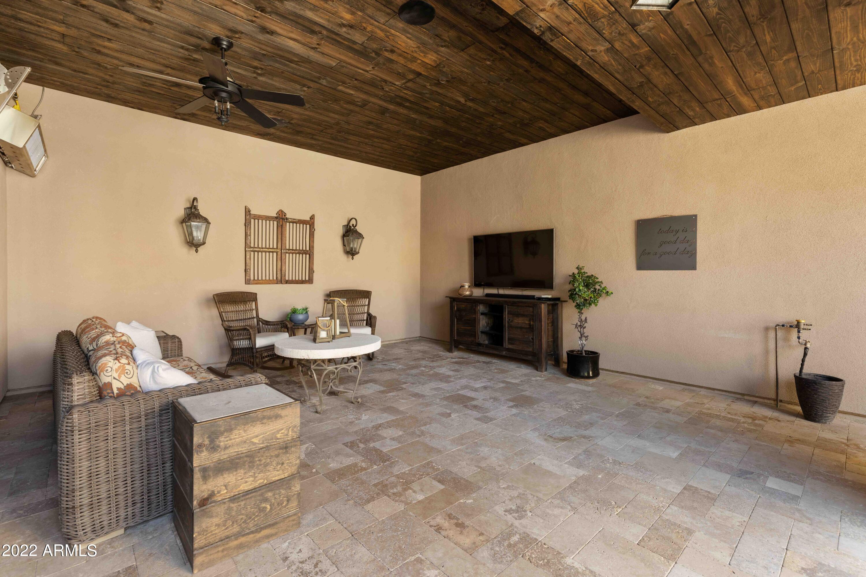 TURQUESA EQUESTRIAN ESTATES LOT 19 AND 20 REPLAT - Residential