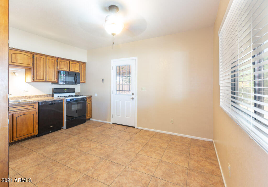 MONTEBELLO - Residential