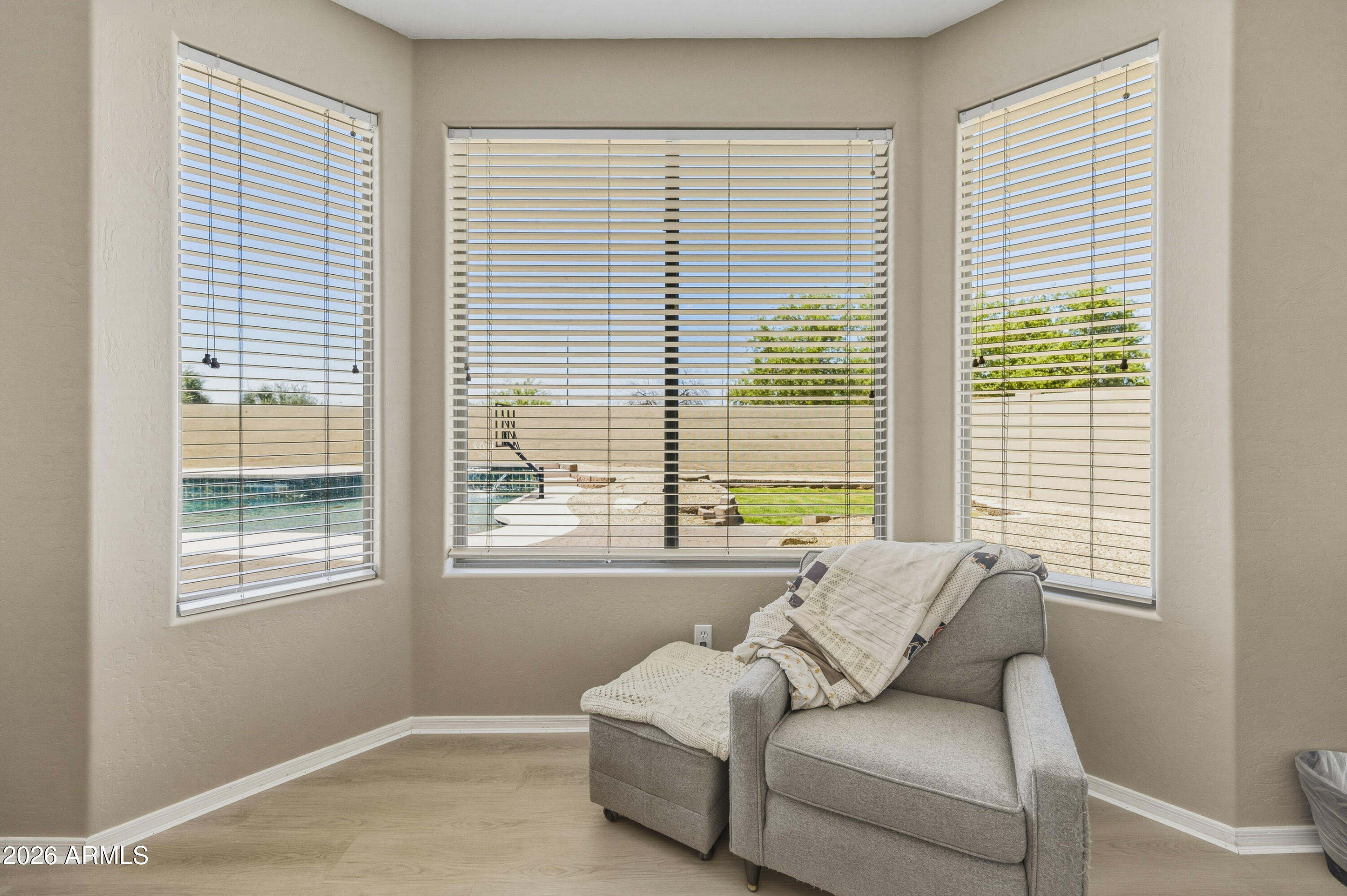 LAS COLINAS - Residential