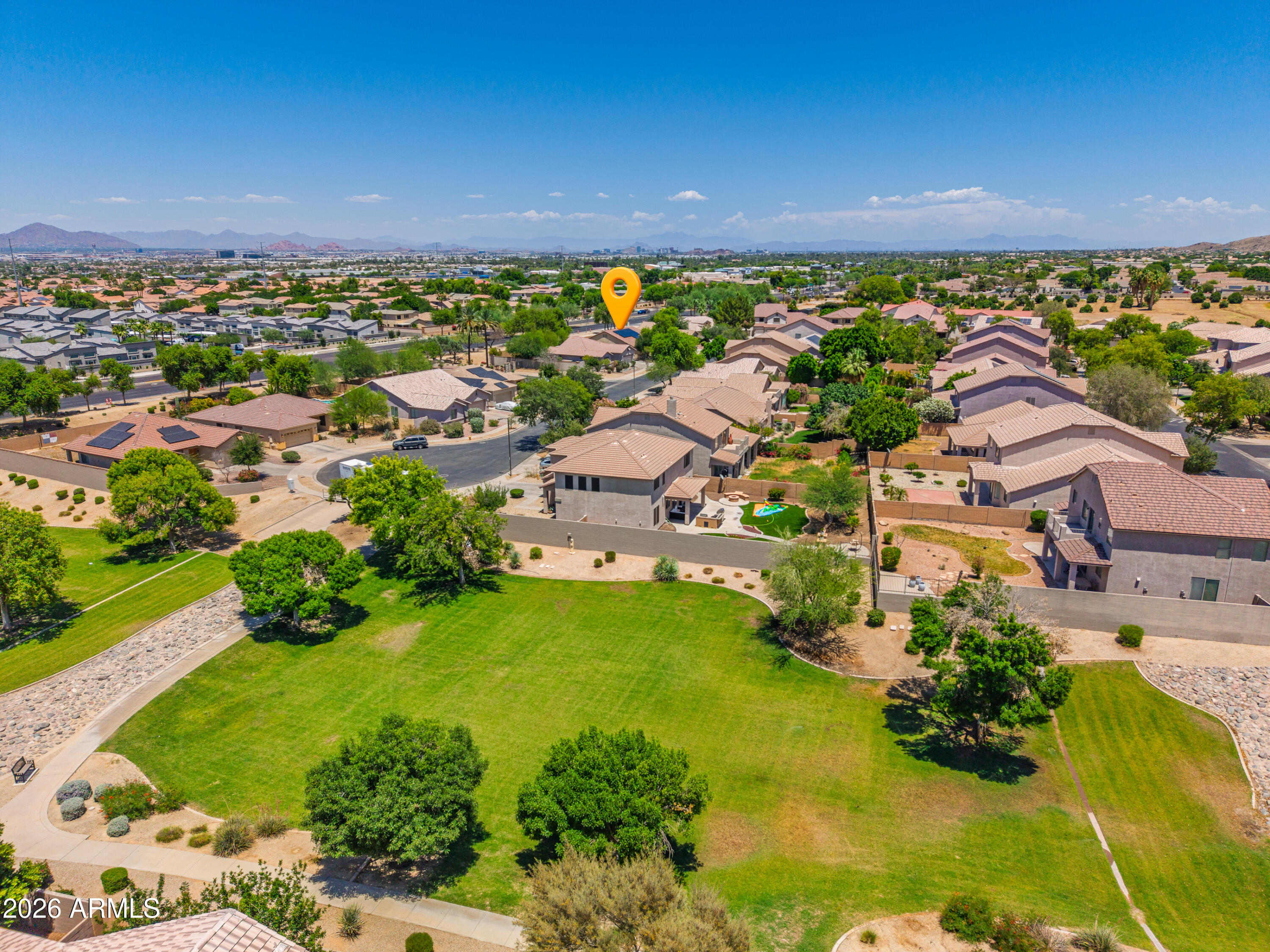 LAS COLINAS - Residential