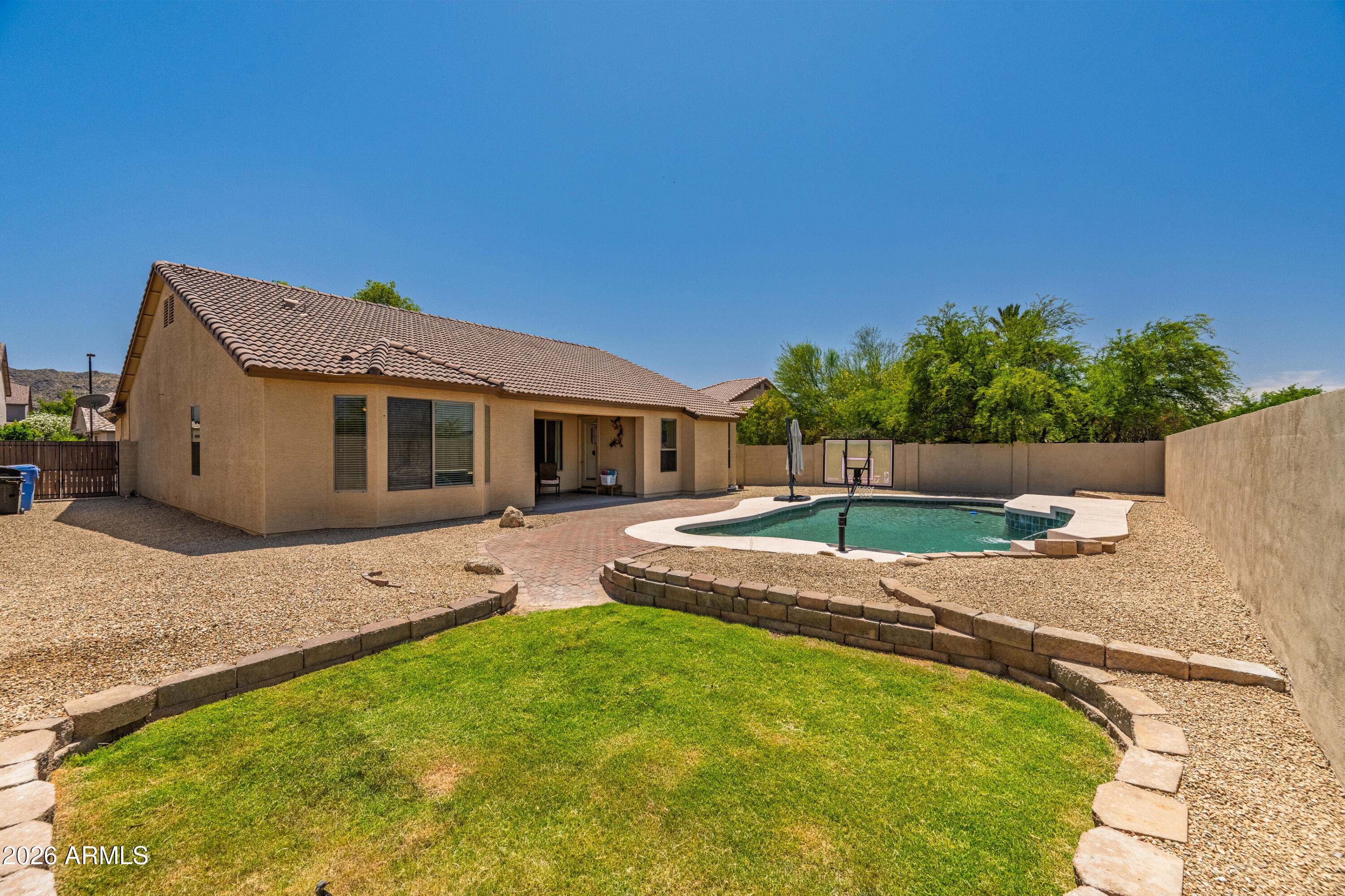 LAS COLINAS - Residential