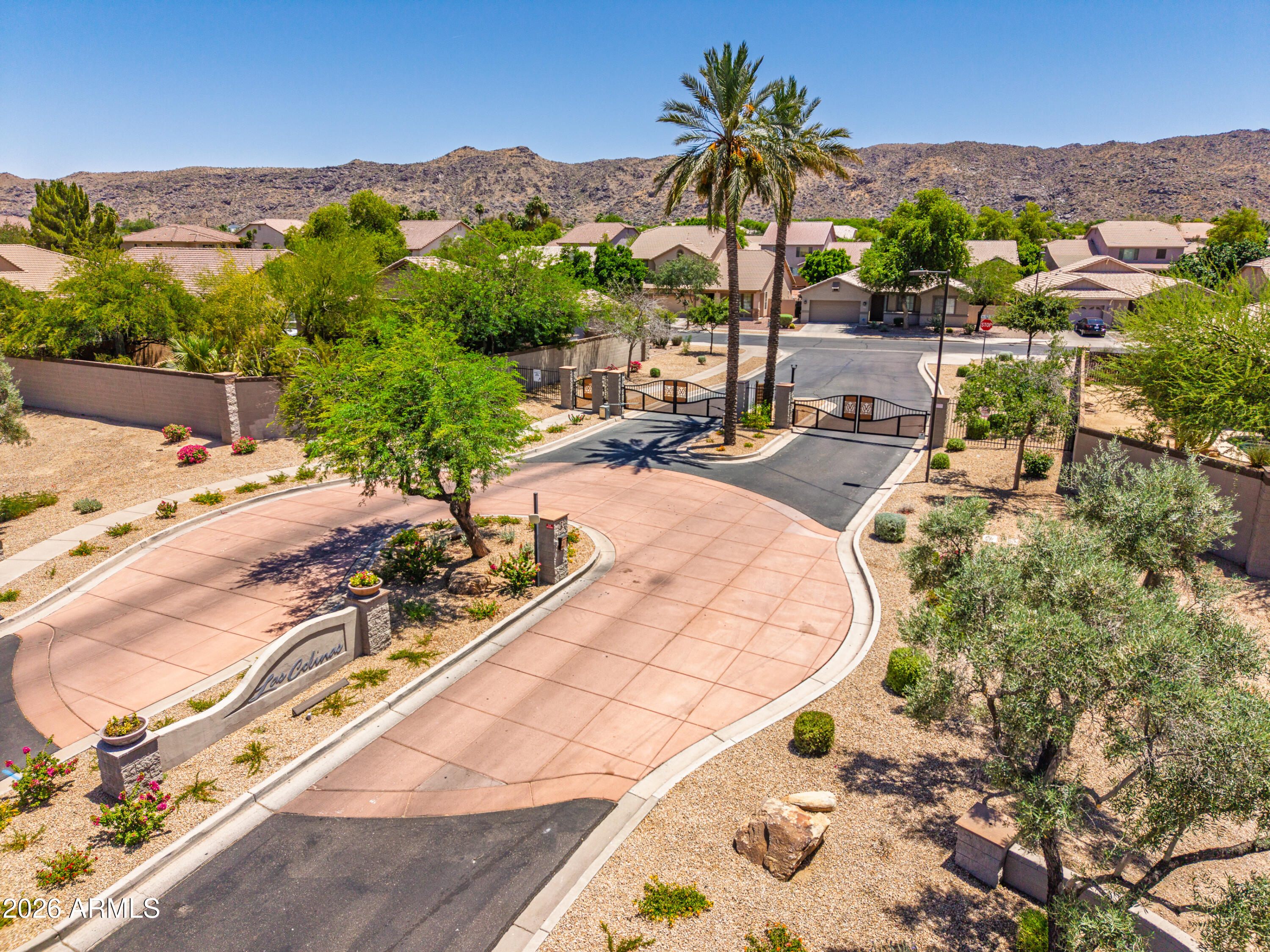 LAS COLINAS - Residential