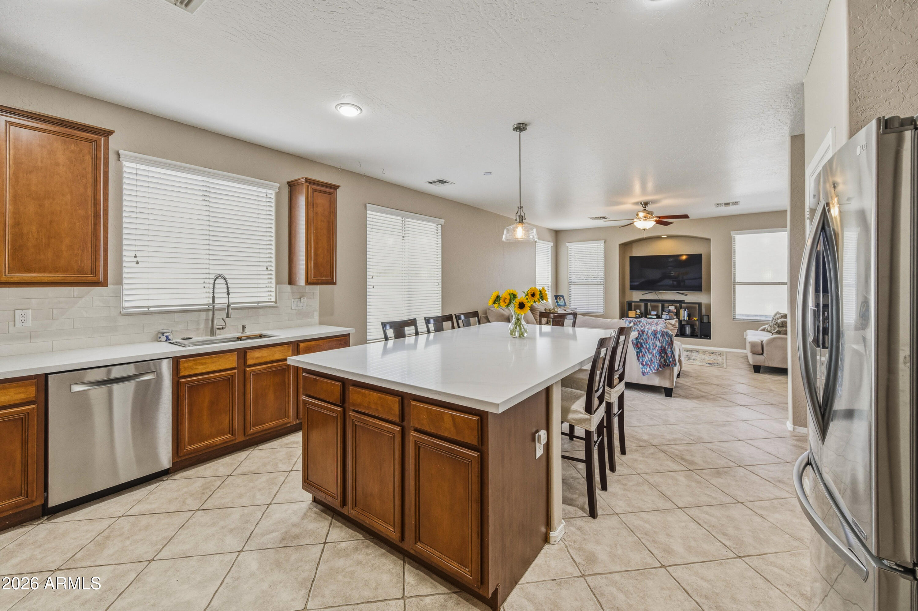 LAS COLINAS - Residential