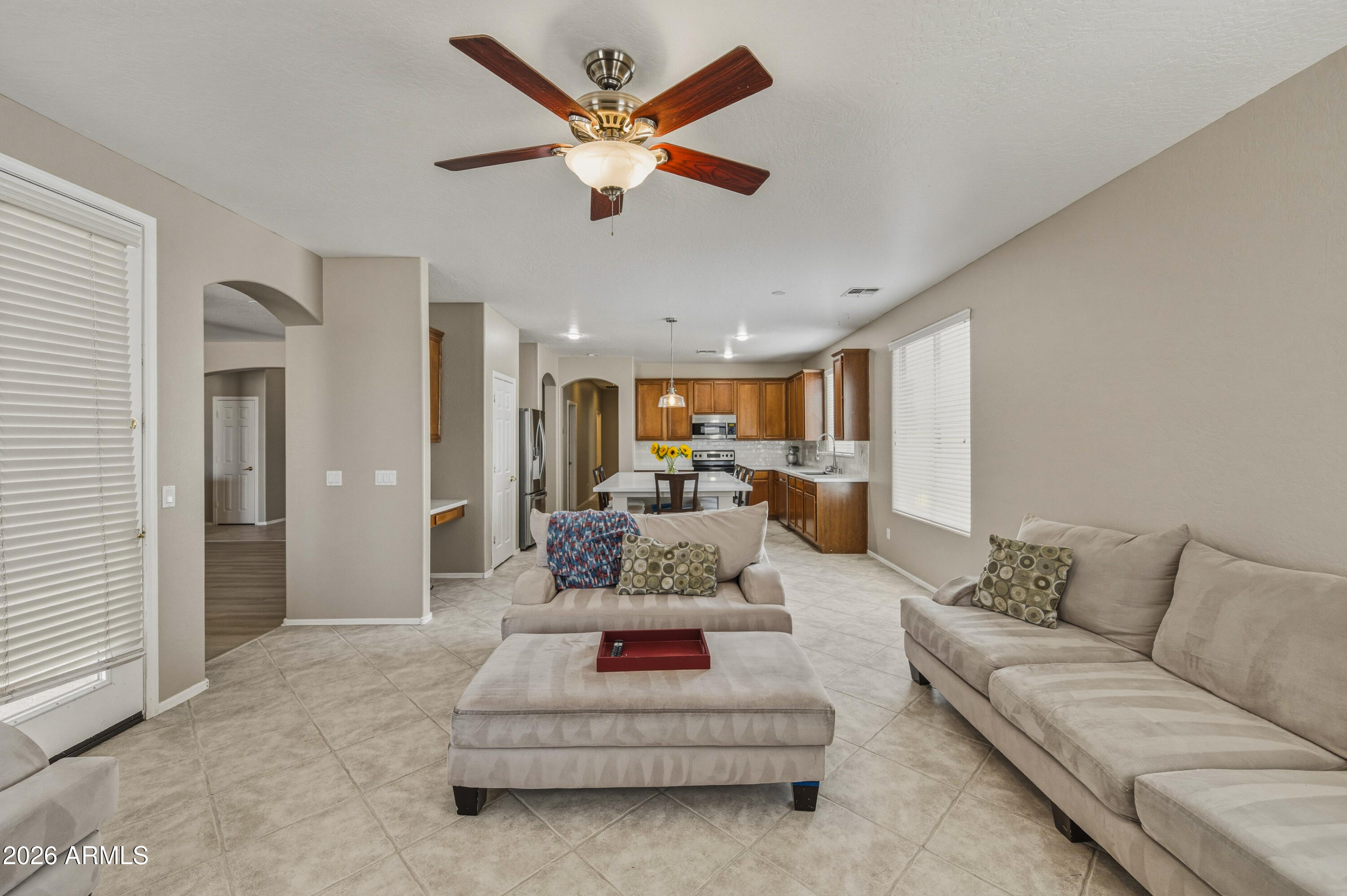 LAS COLINAS - Residential