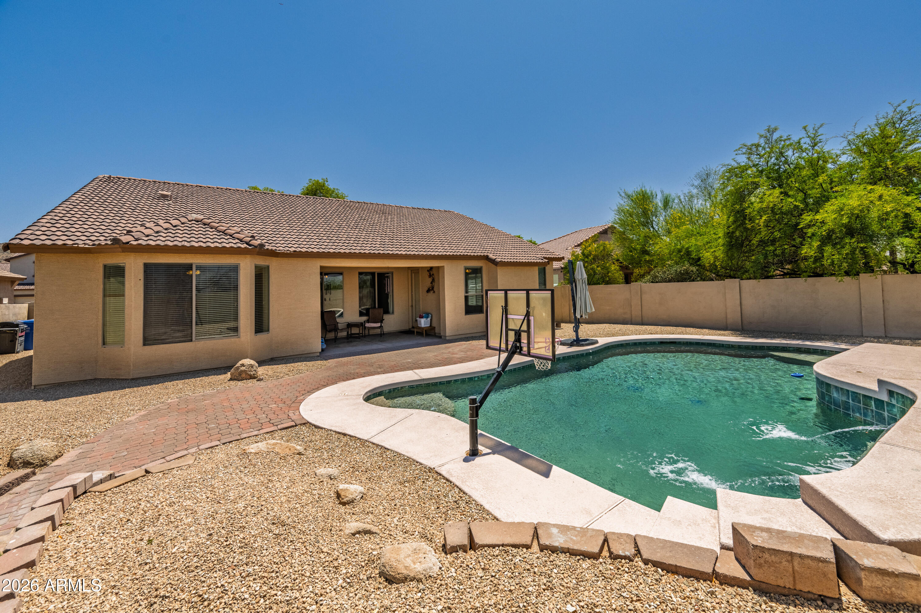 LAS COLINAS - Residential