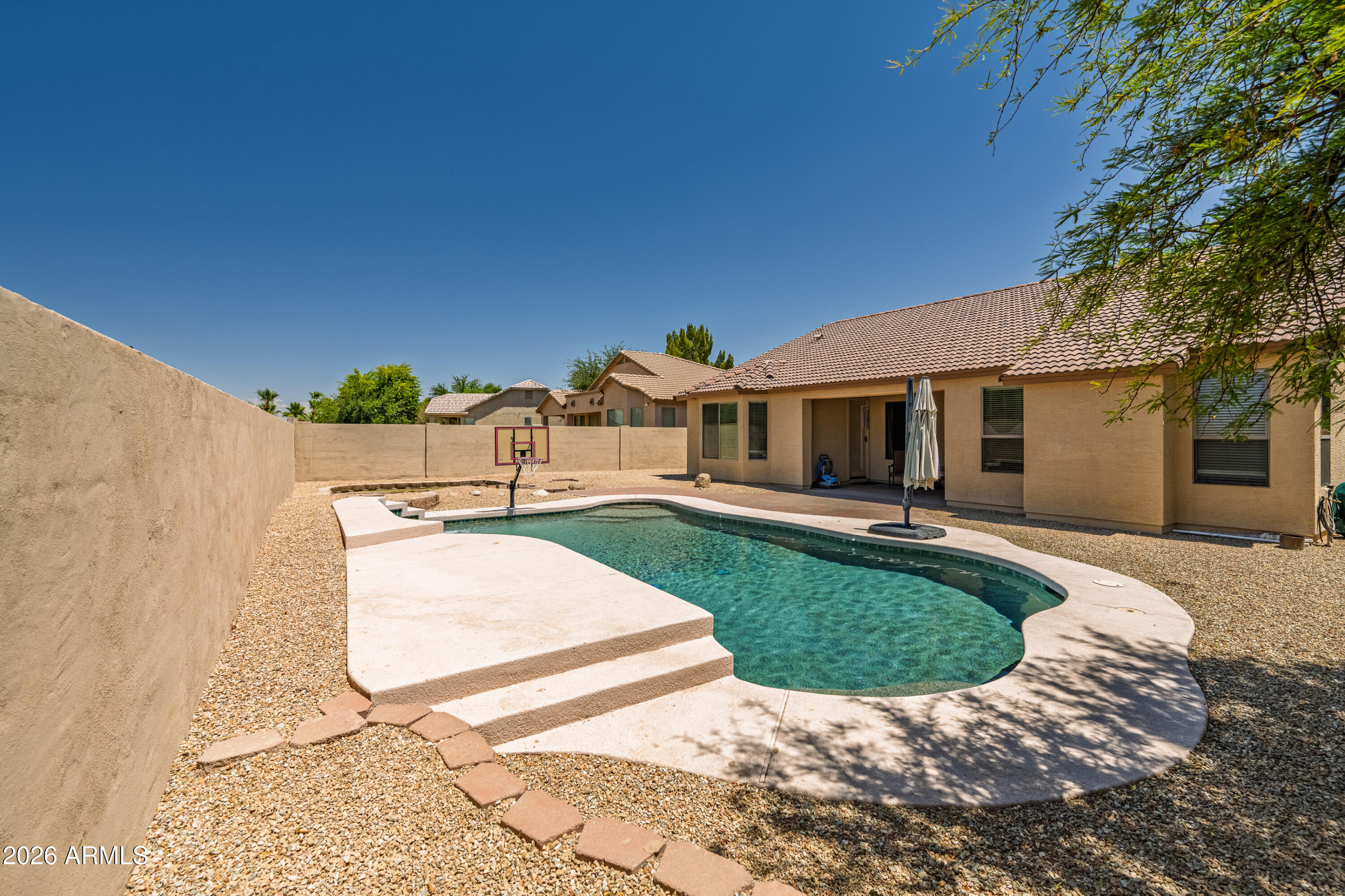 LAS COLINAS - Residential