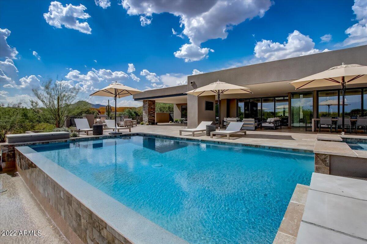 DESERT MOUNTAIN - Residential