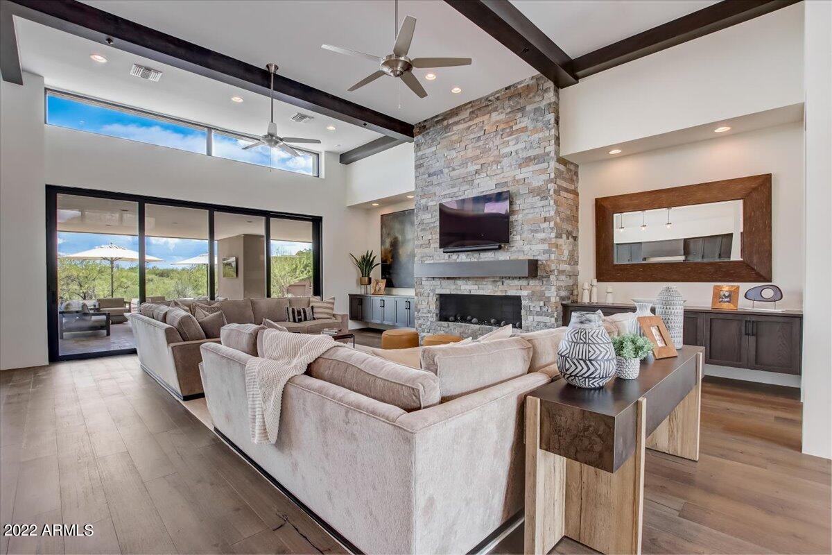 DESERT MOUNTAIN - Residential