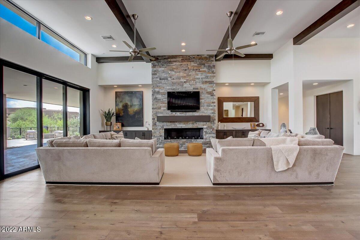 DESERT MOUNTAIN - Residential
