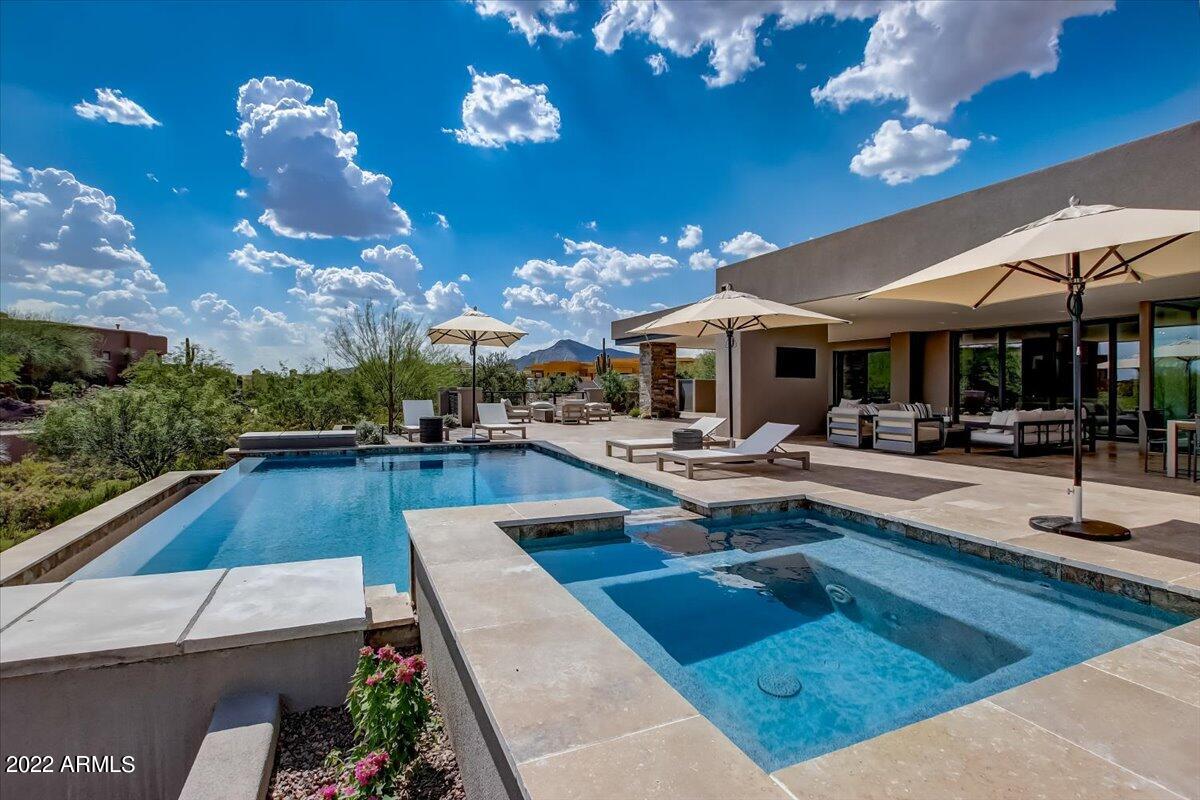 DESERT MOUNTAIN - Residential