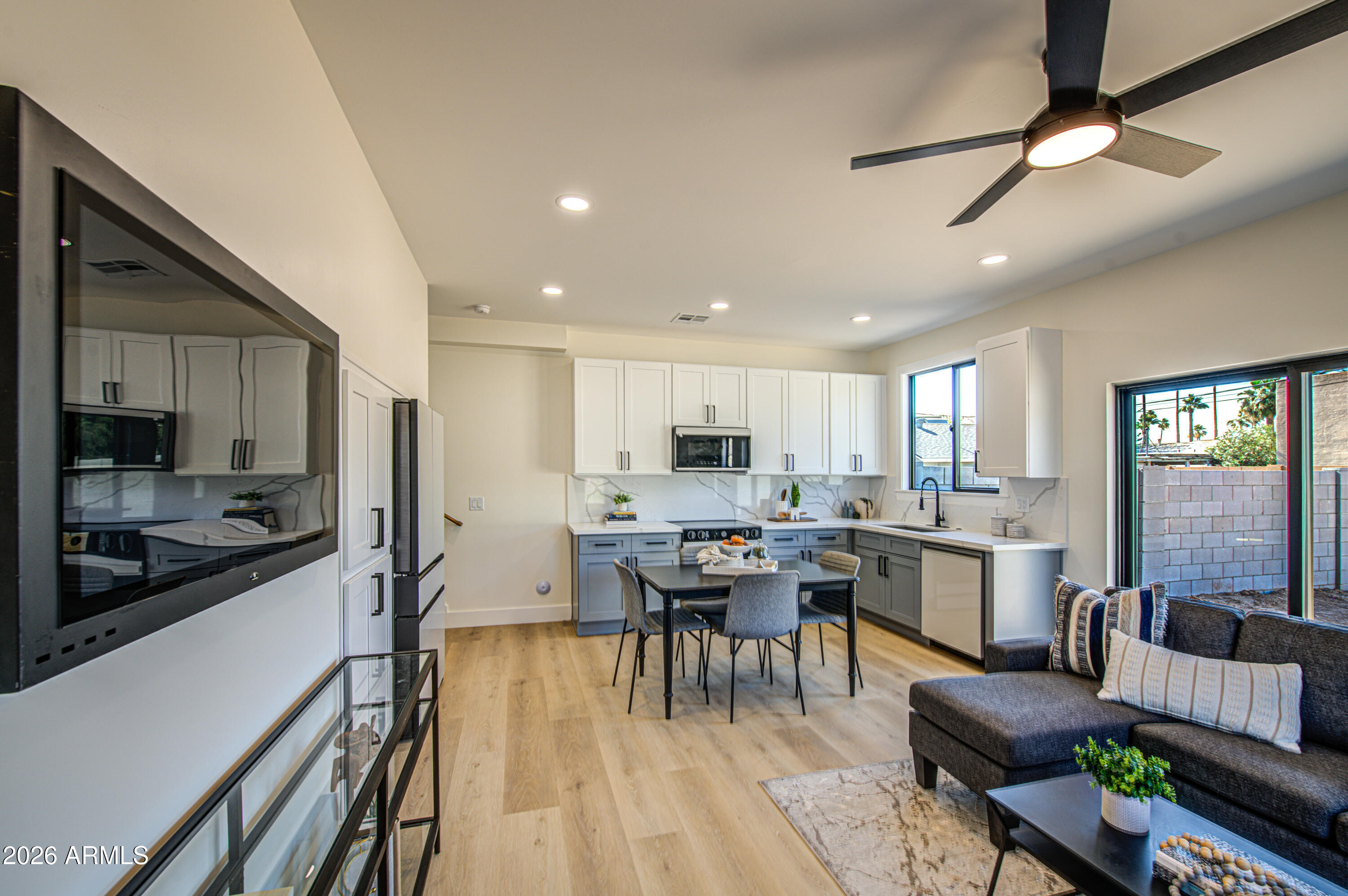 SMITH PLACE BLOCKS 3 6 - Residential Income