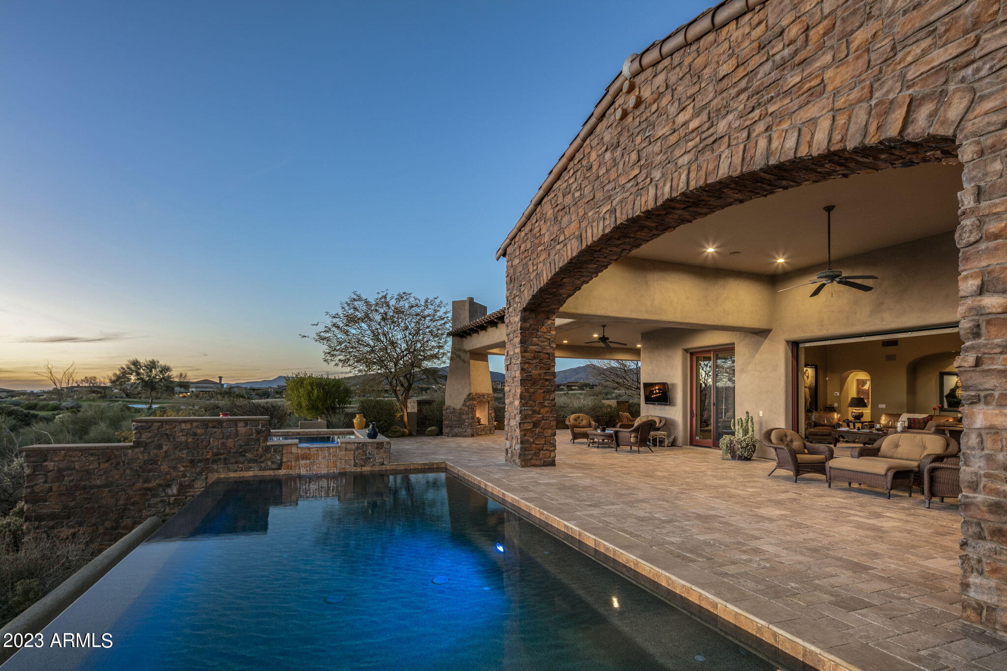 Mirabel Club - Residential