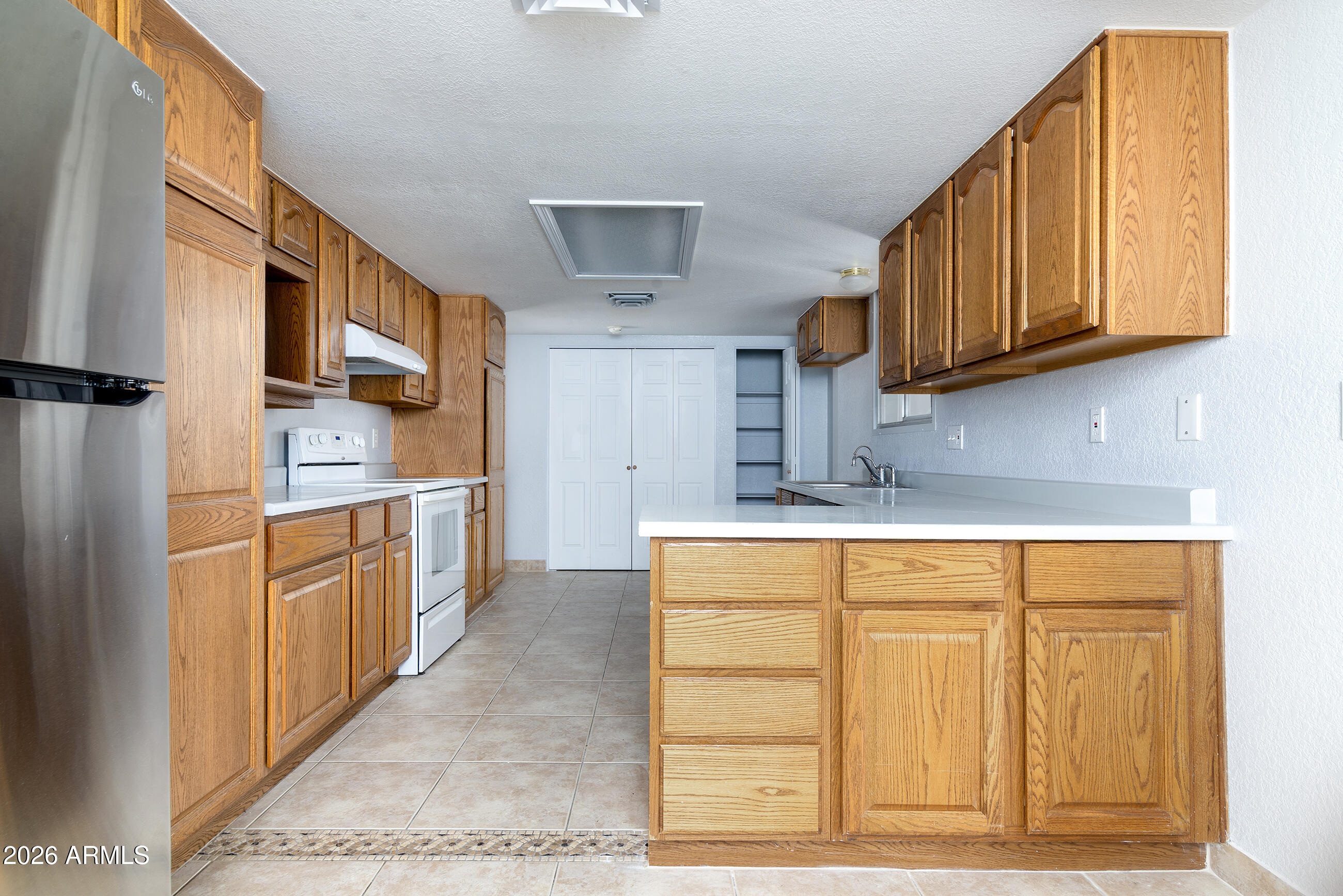 CRESTLINE TERRACE 3 - Residential
