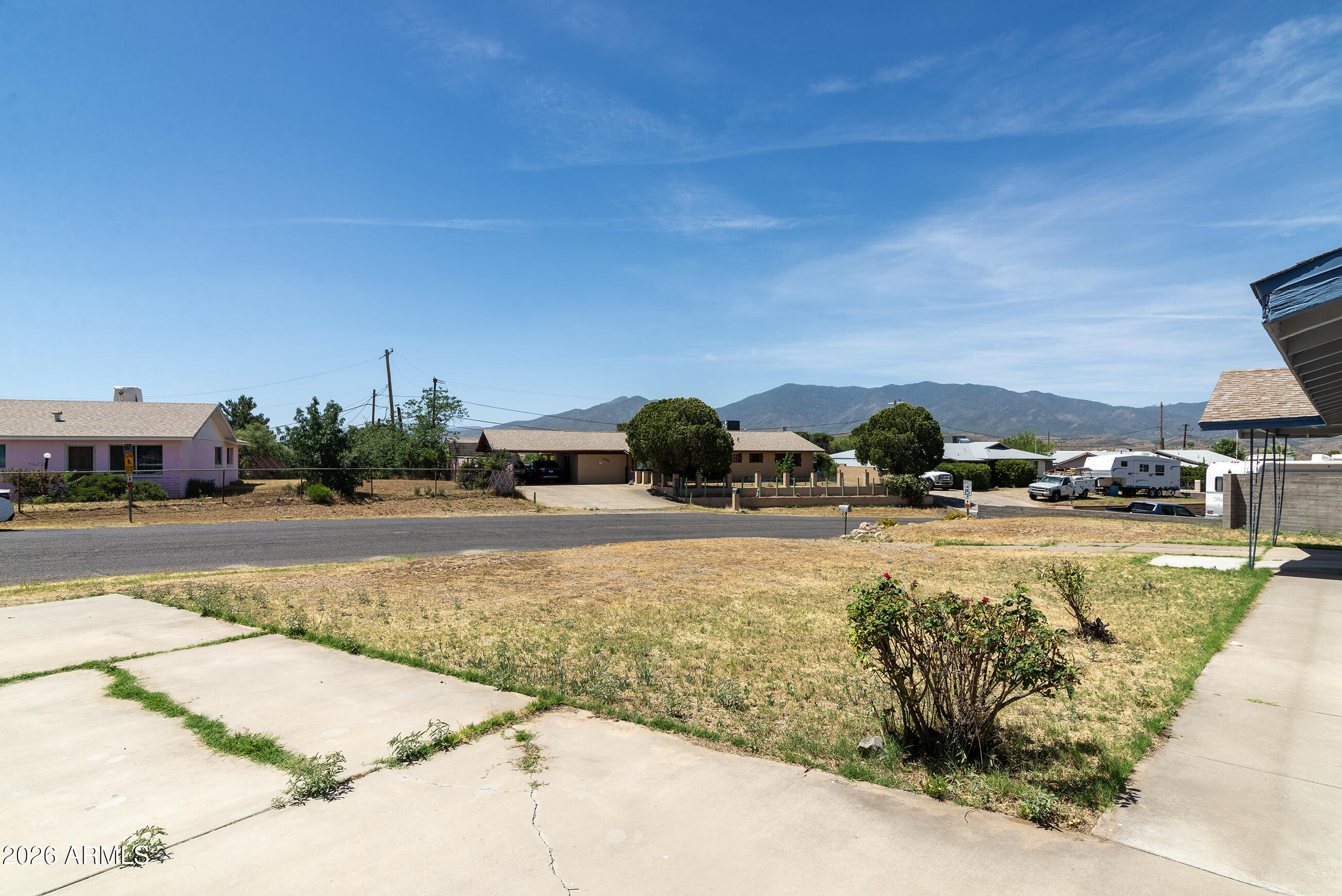 CRESTLINE TERRACE 3 - Residential