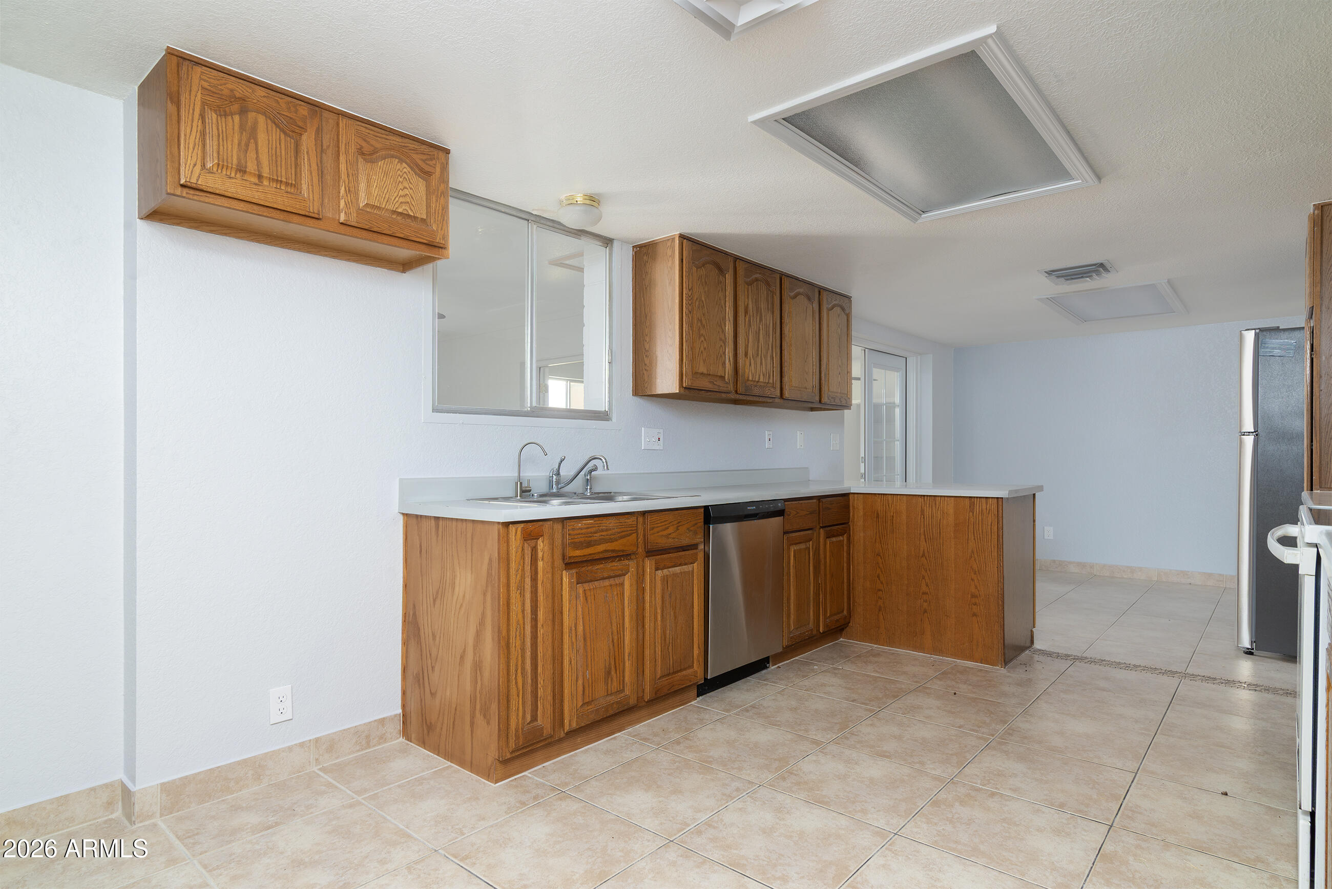 CRESTLINE TERRACE 3 - Residential