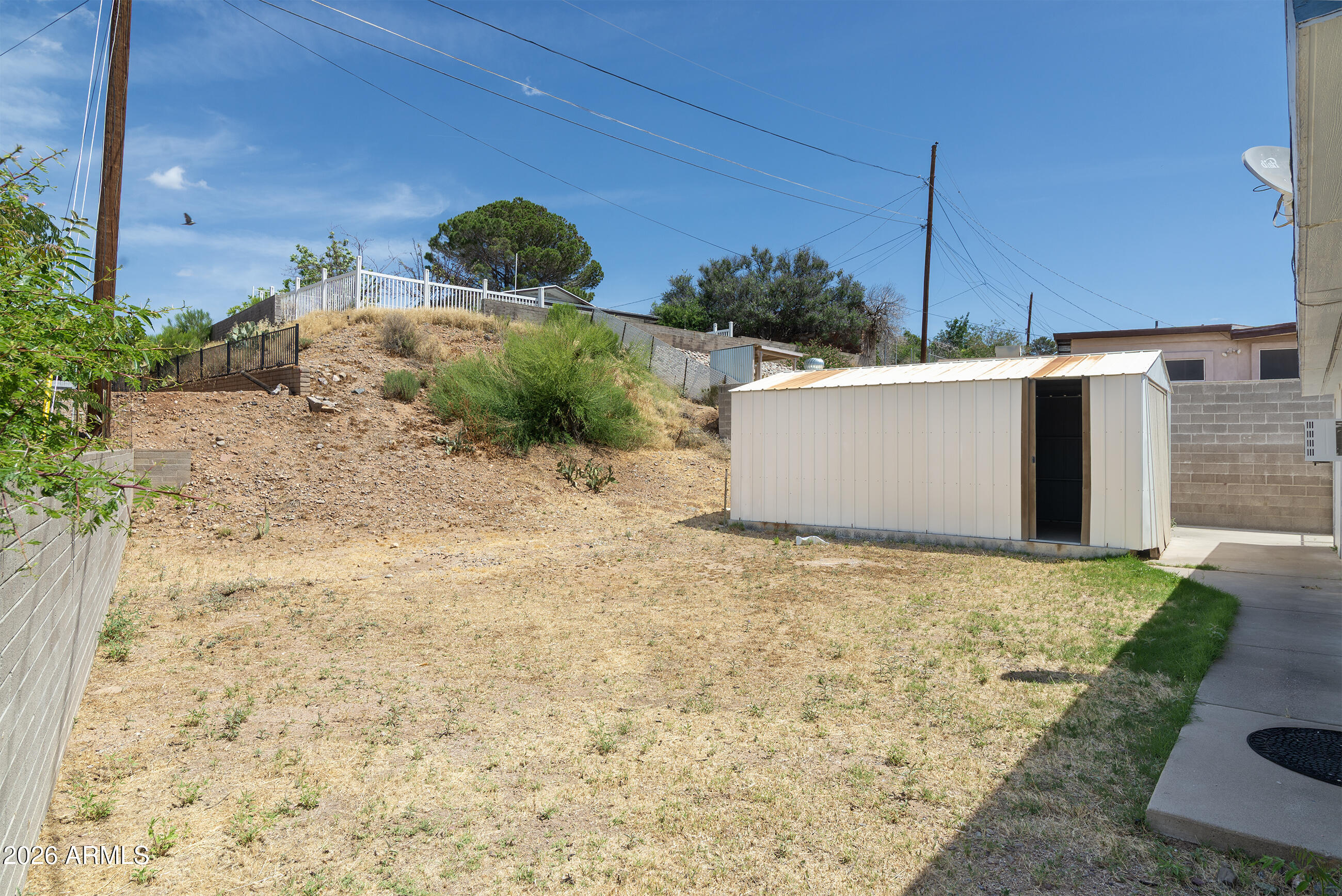 CRESTLINE TERRACE 3 - Residential