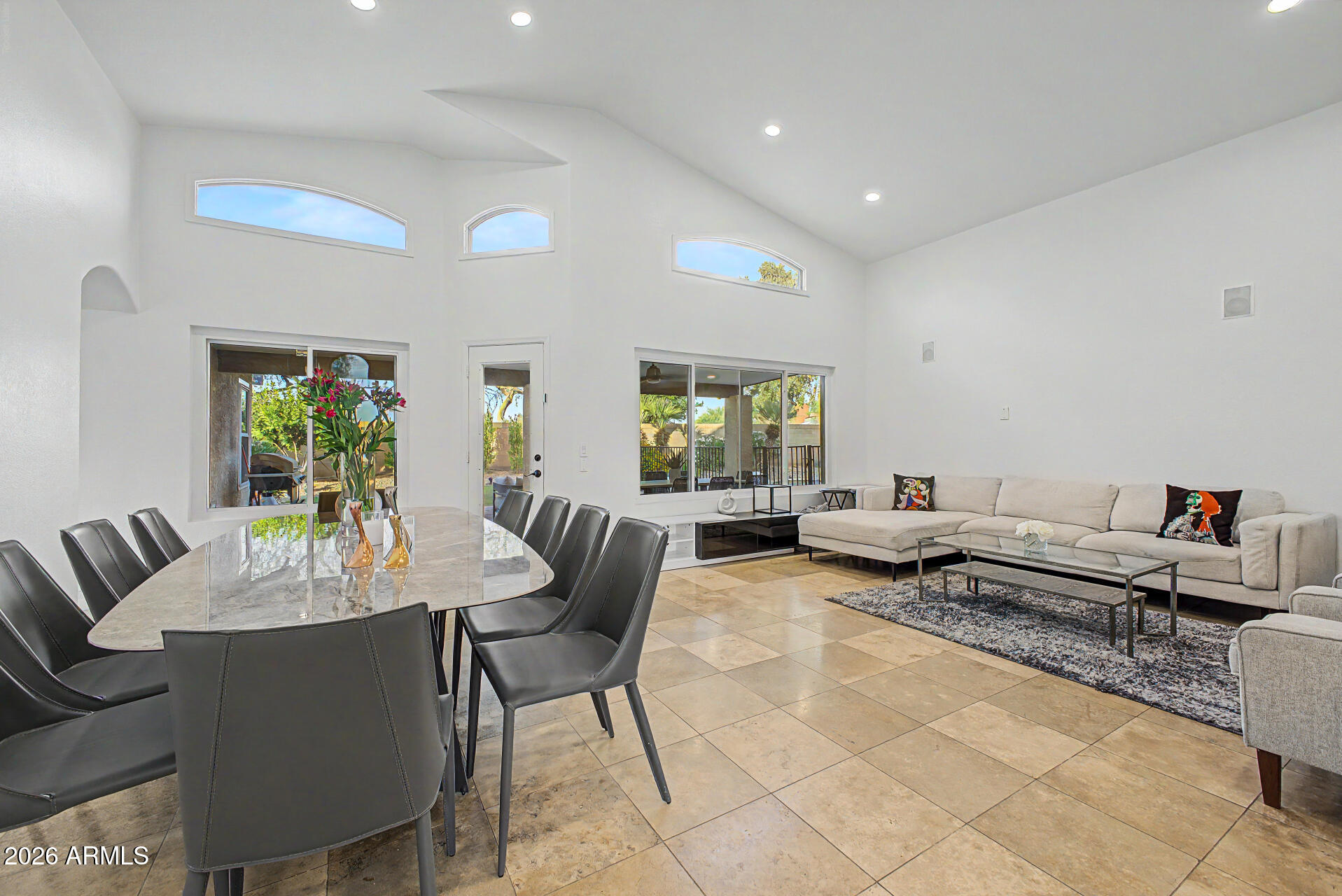 VAL VISTA - Residential