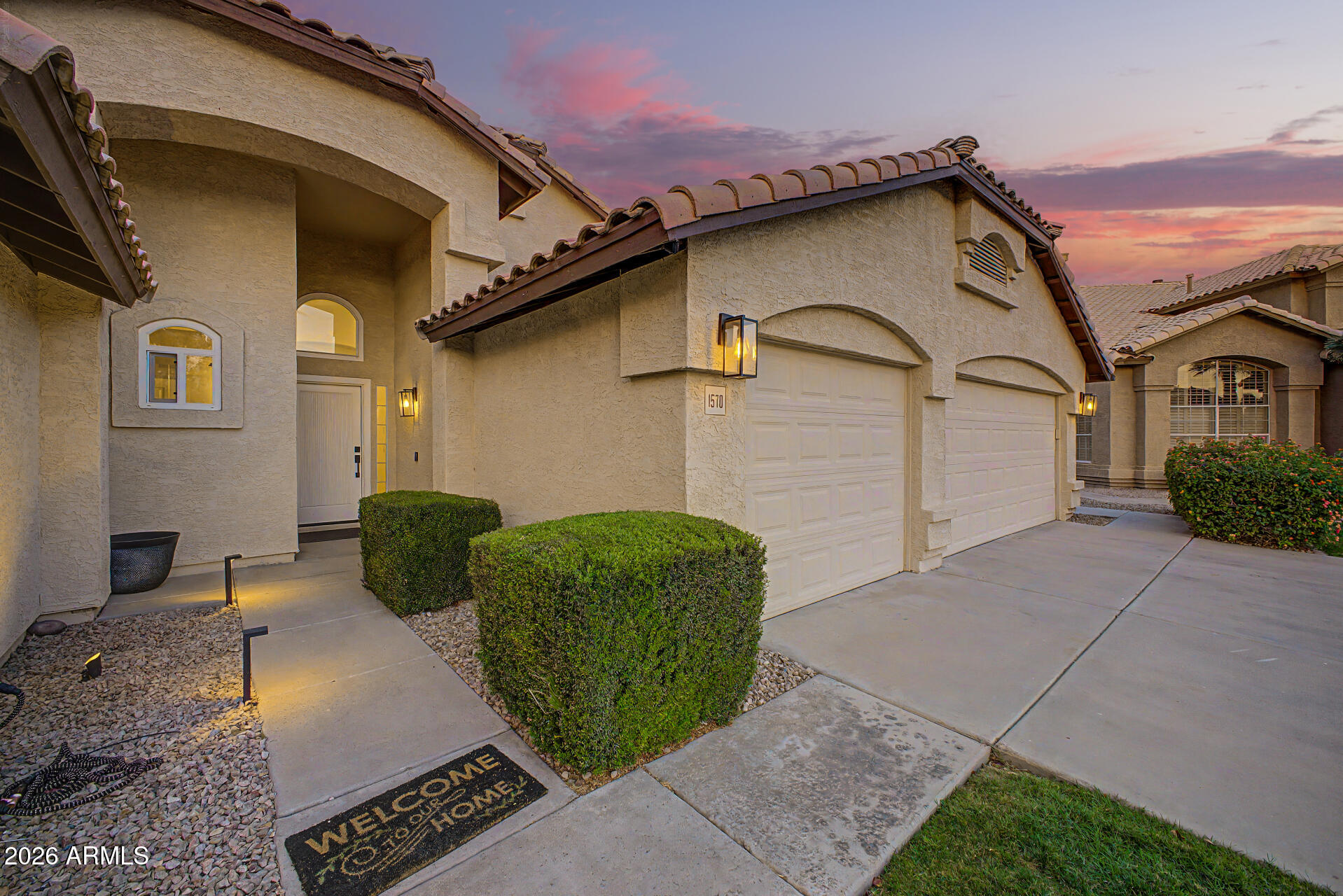 VAL VISTA - Residential