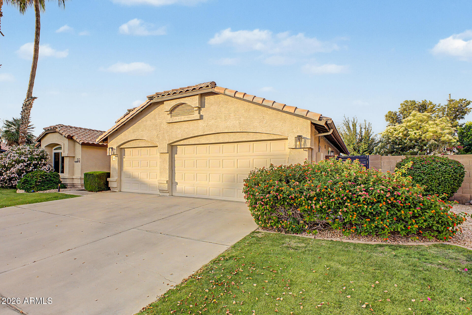 VAL VISTA - Residential