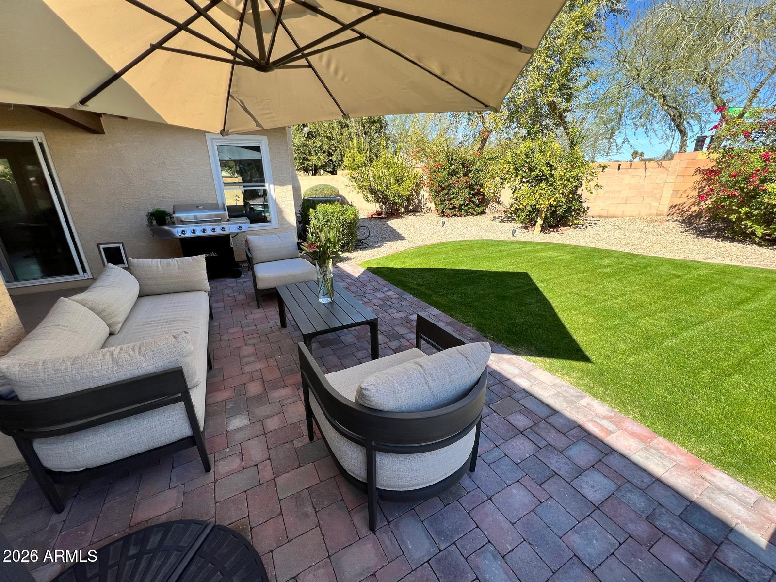 VAL VISTA - Residential