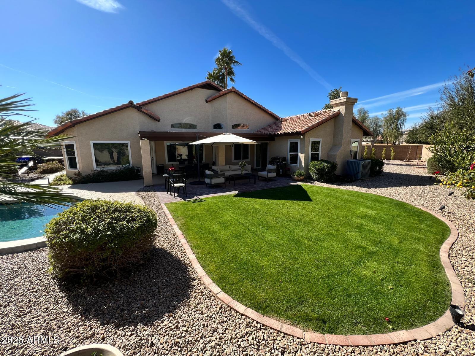 VAL VISTA - Residential