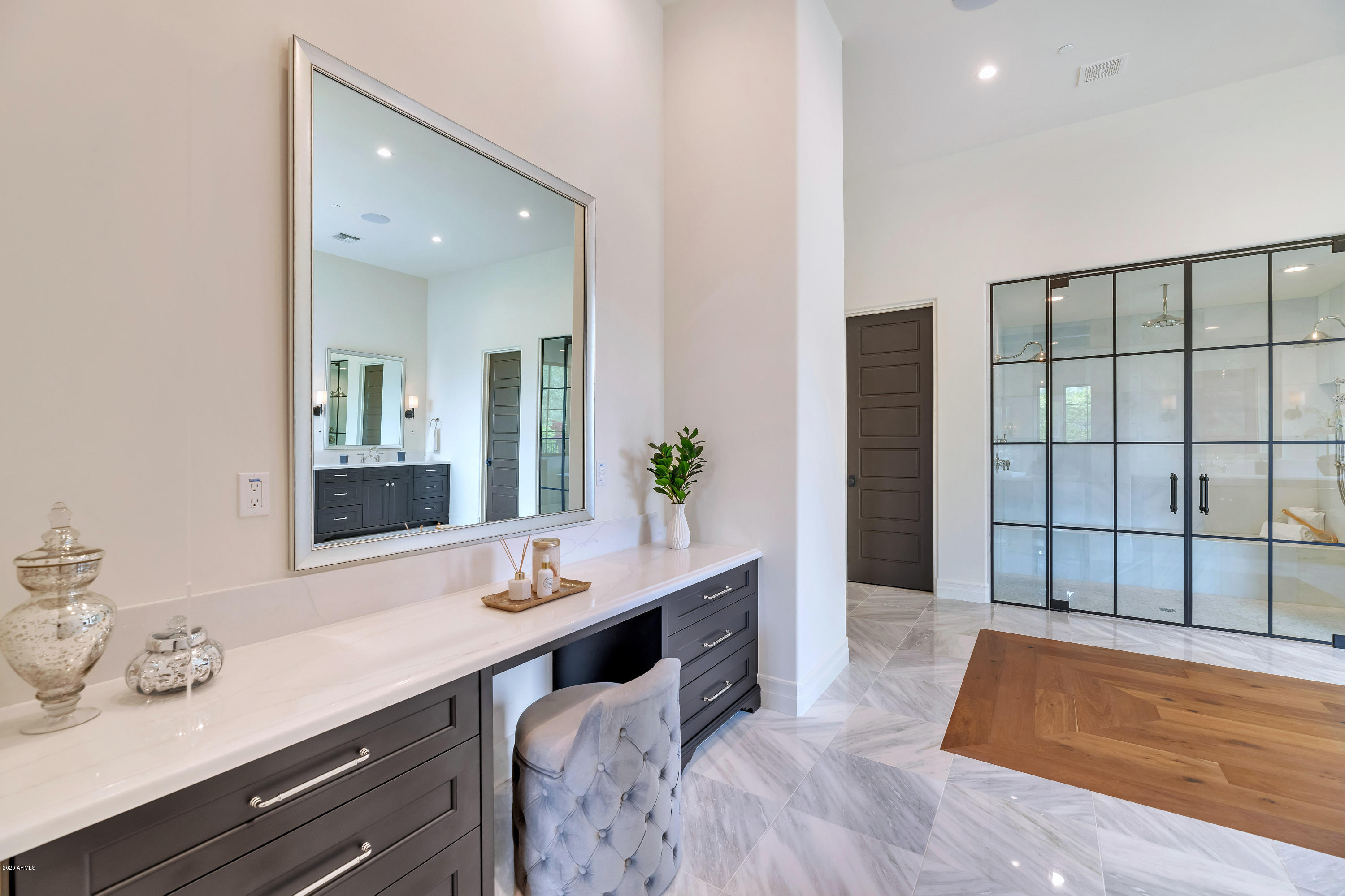 CASA BLANCA ESTATES LOT 20-37 & TR A - Residential