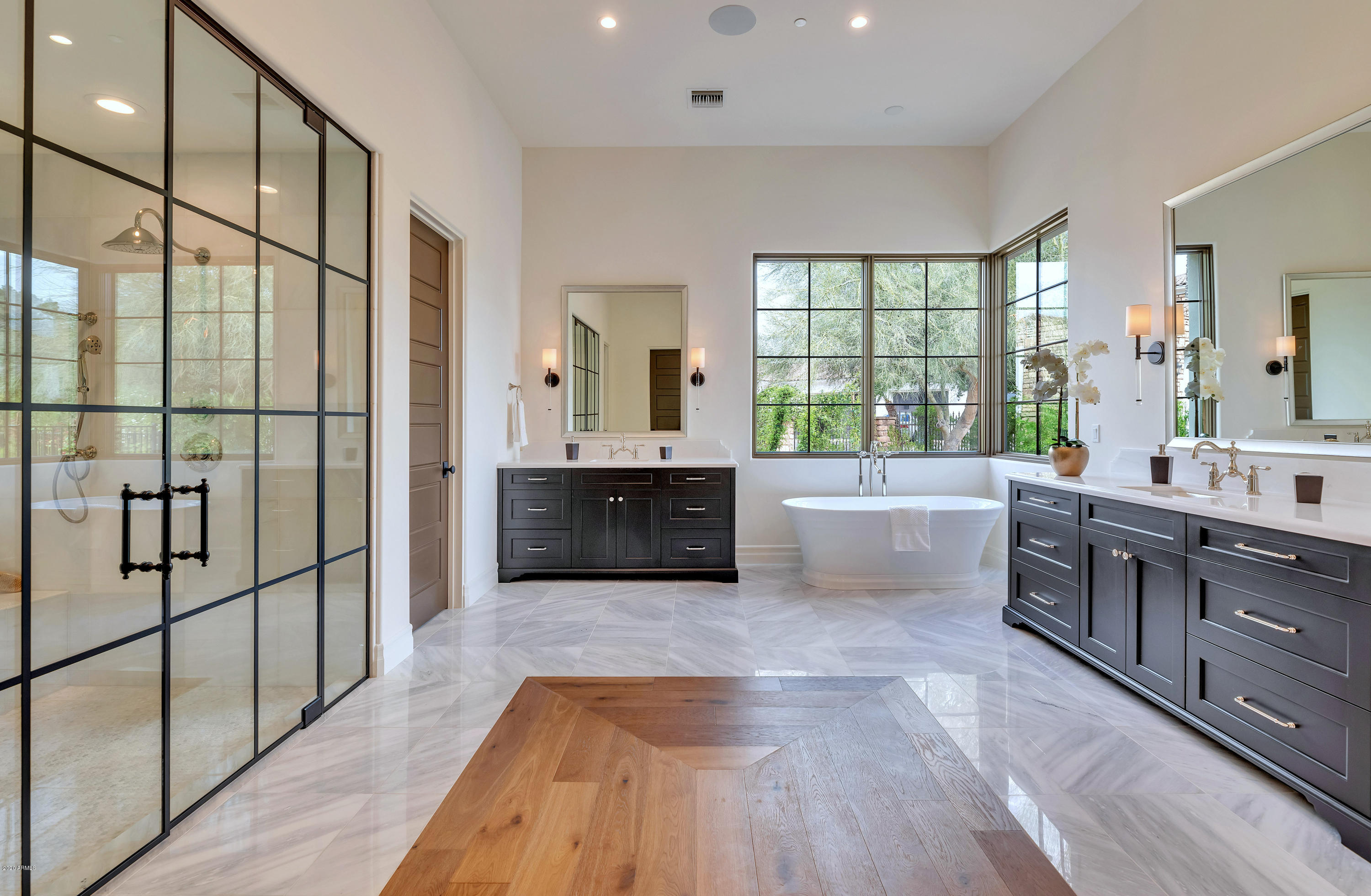 CASA BLANCA ESTATES LOT 20-37 & TR A - Residential