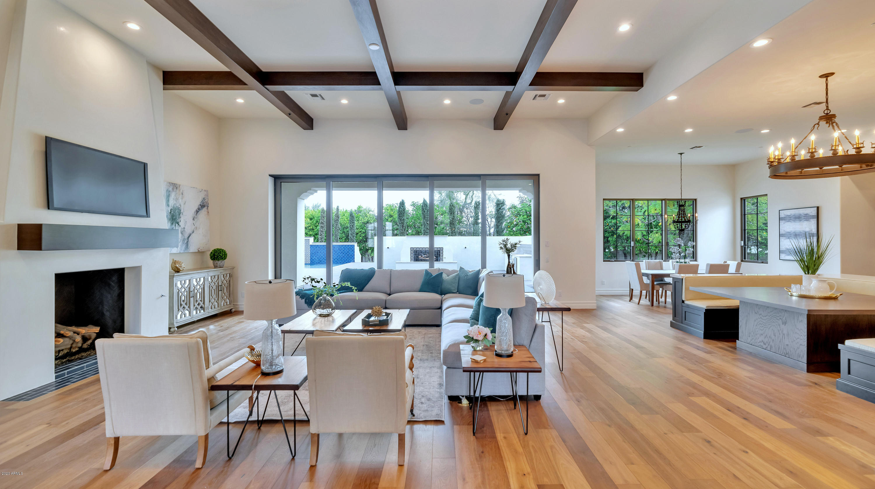CASA BLANCA ESTATES LOT 20-37 & TR A - Residential