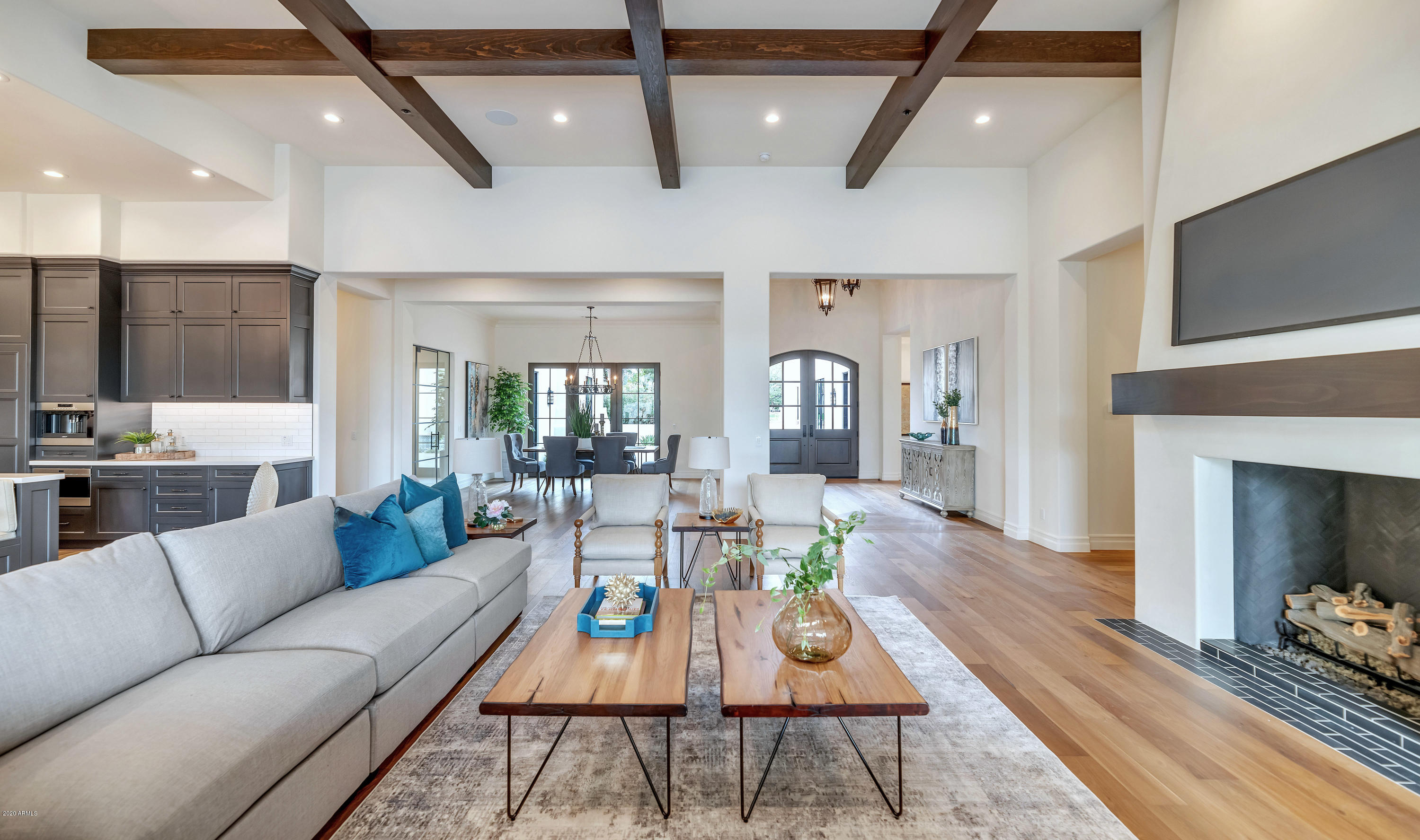 CASA BLANCA ESTATES LOT 20-37 & TR A - Residential