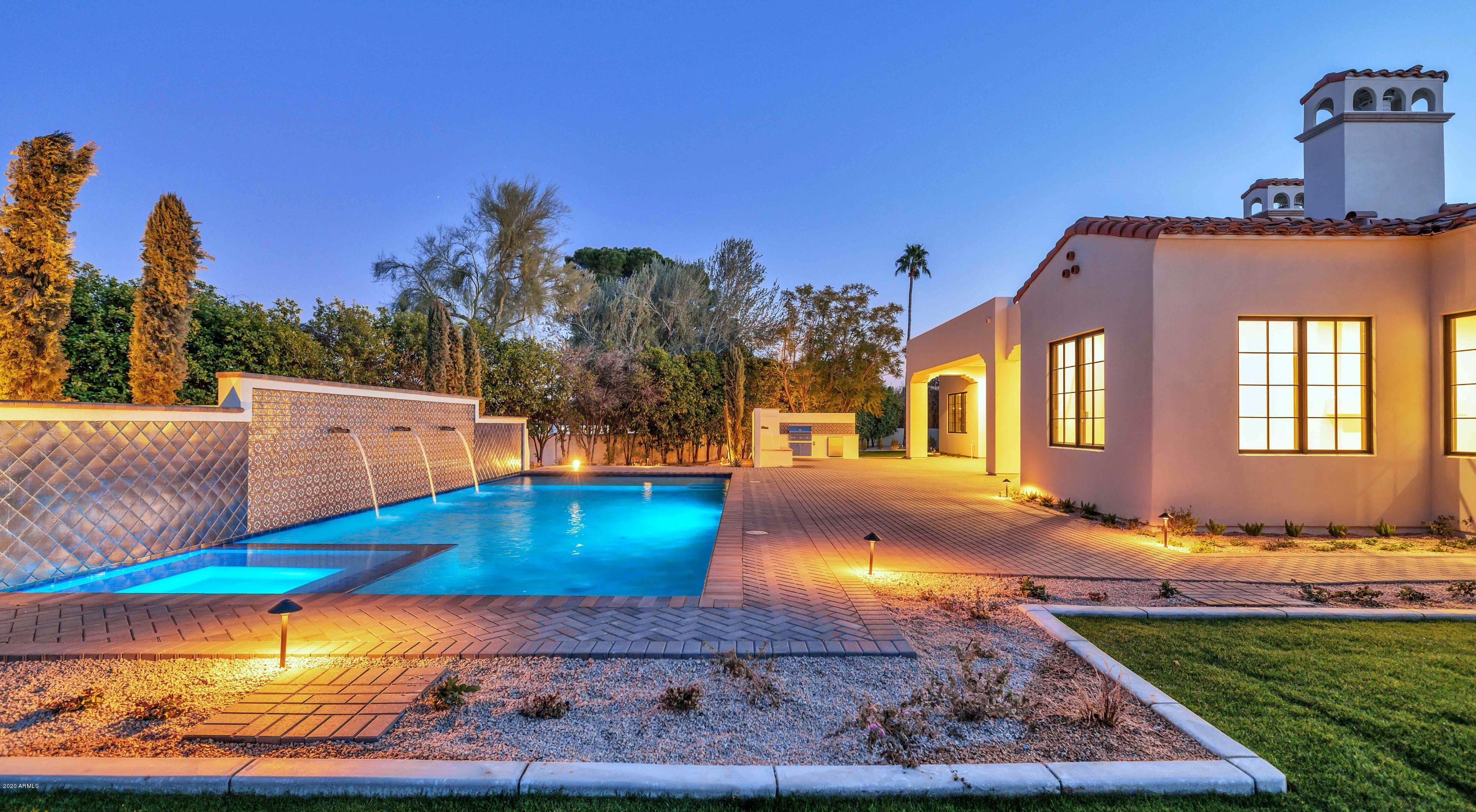 CASA BLANCA ESTATES LOT 20-37 & TR A - Residential